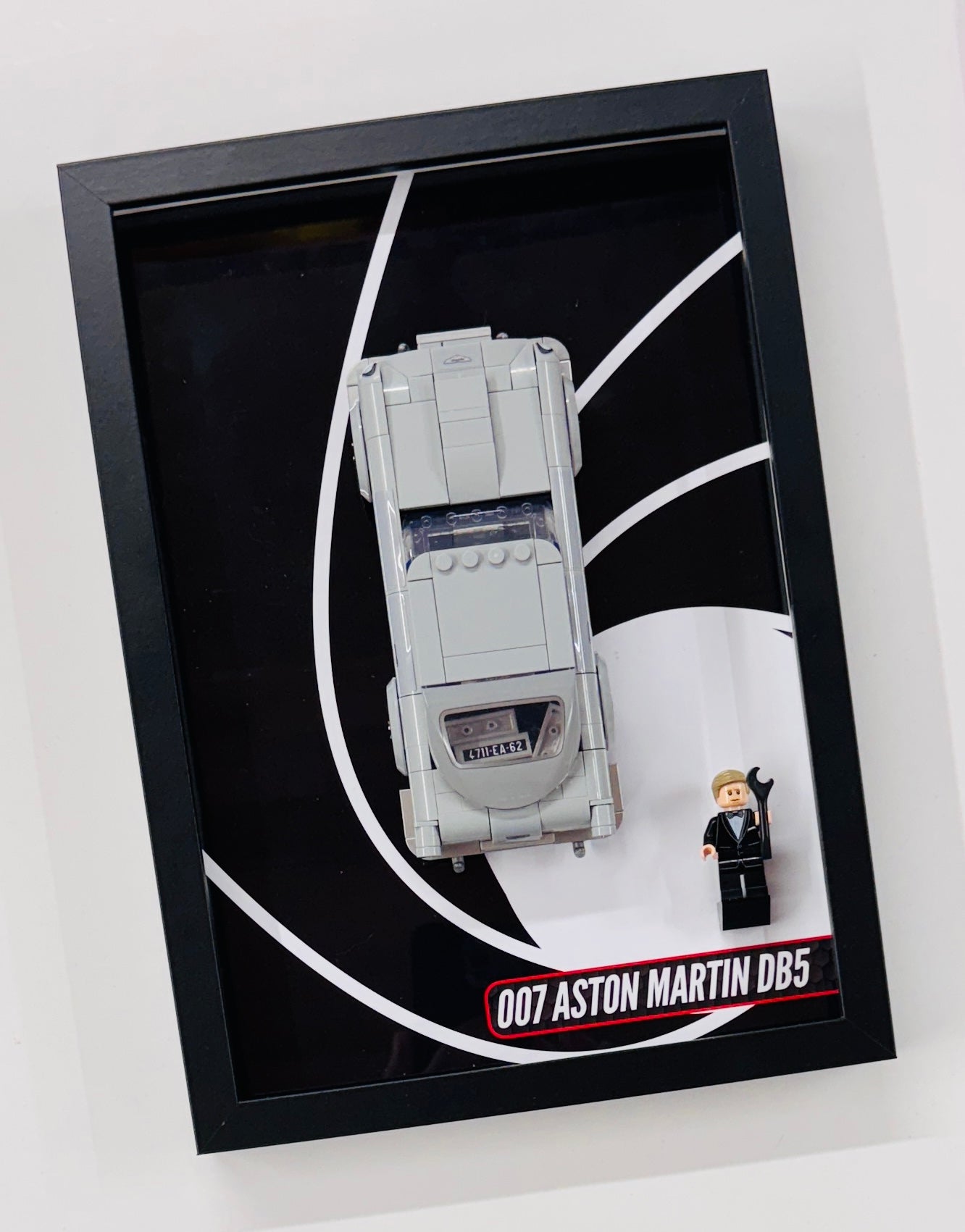 Display Wall Mount Frame for Lego ® Speed Champions 007 Aston Martin DB5
