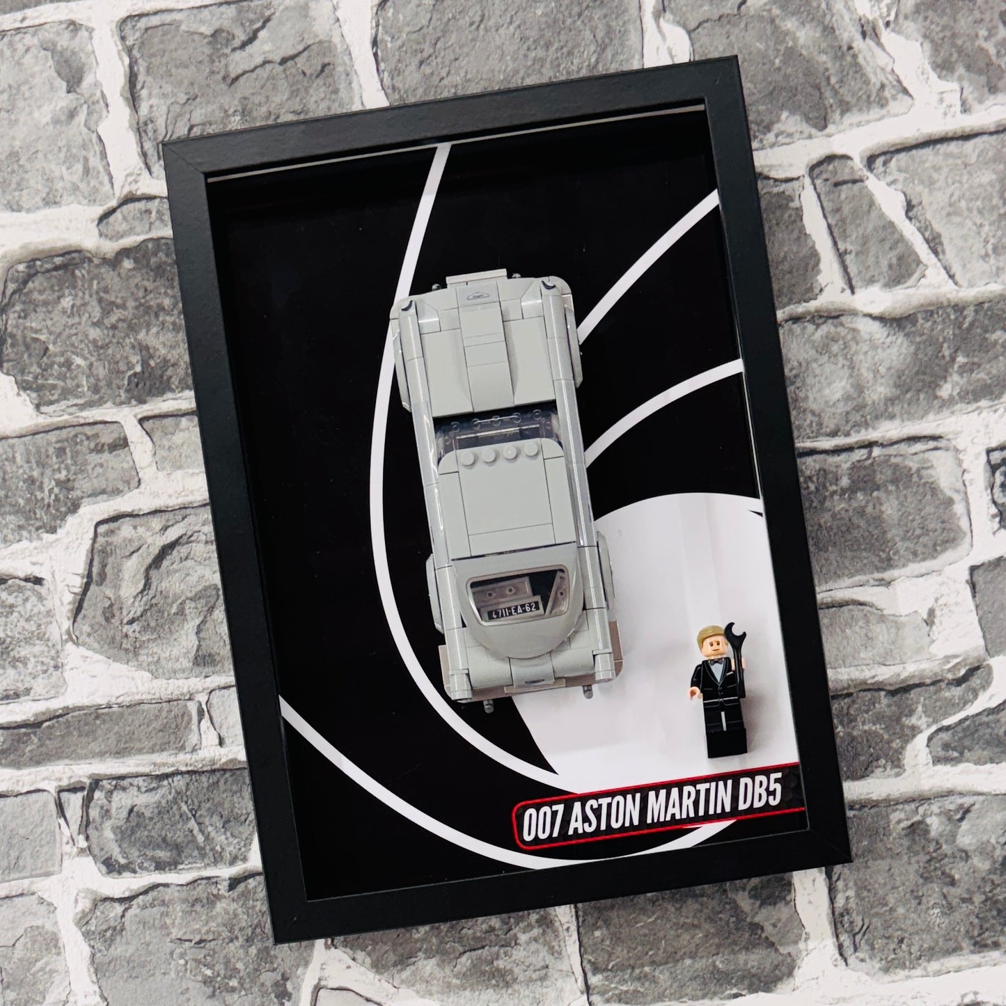 Display Wall Mount Frame for Lego ® Speed Champions 007 Aston Martin DB5