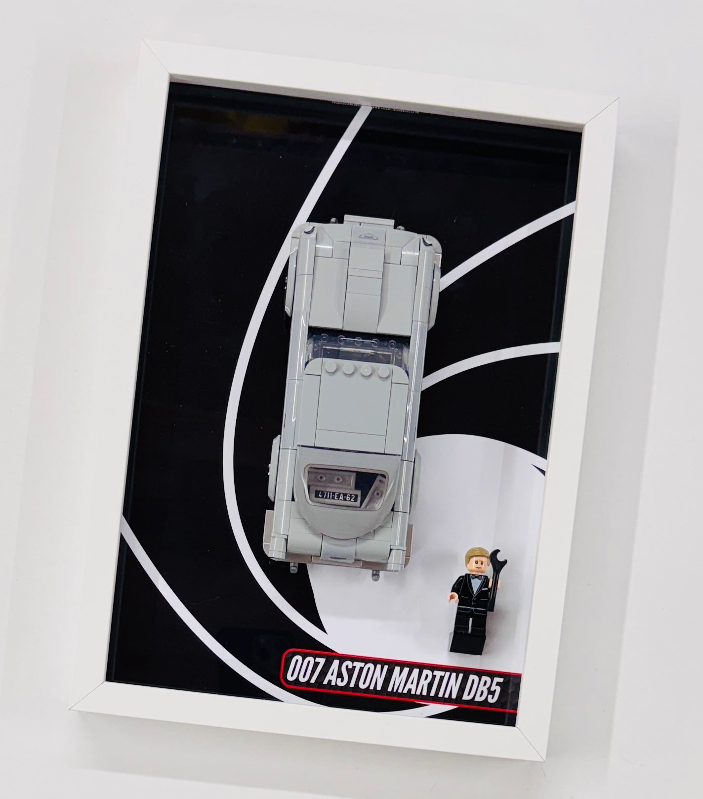 Display Wall Mount Frame for Lego ® Speed Champions 007 Aston Martin DB5