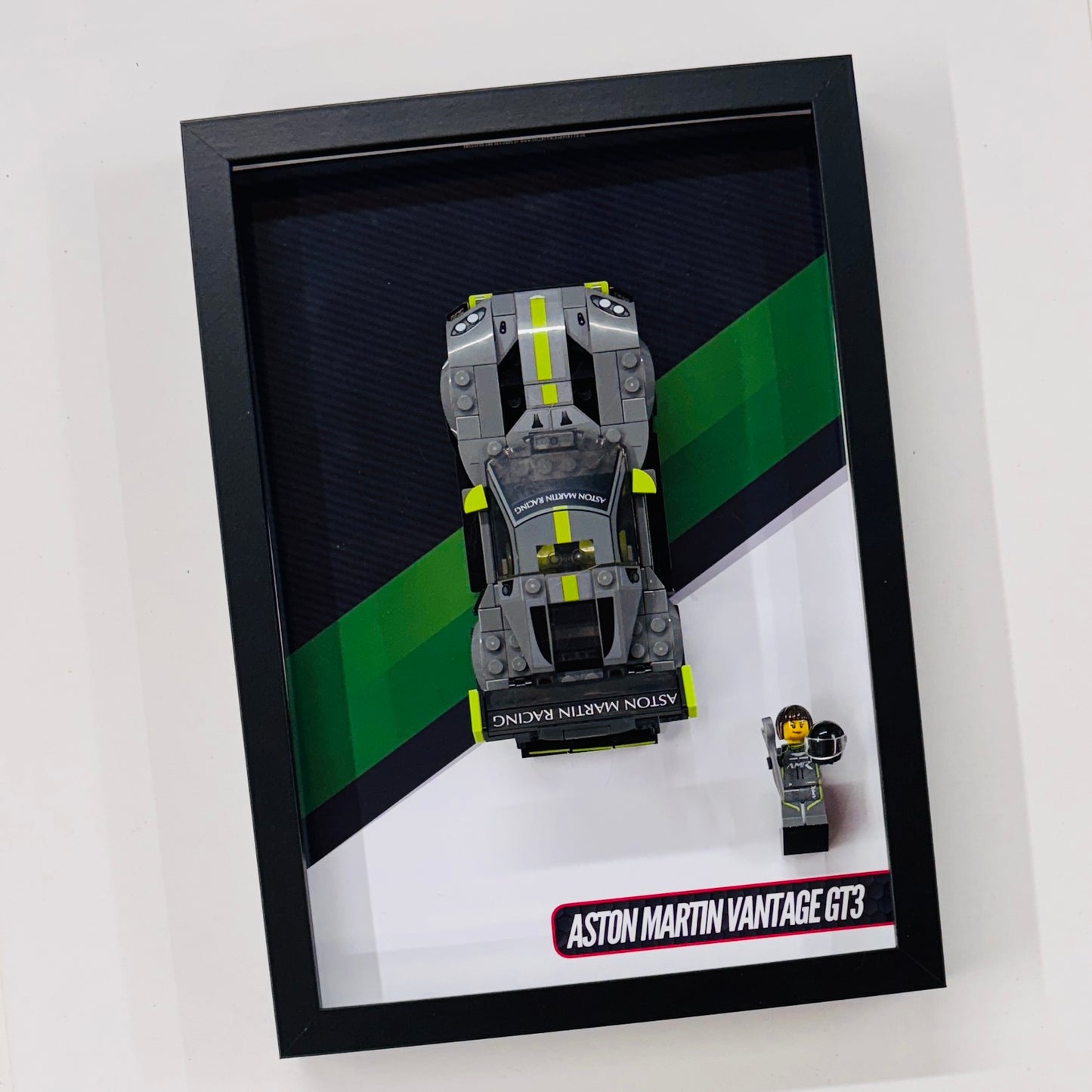 Display Wall Mount Frame for Lego ® Speed Champions Aston Martin Vantage GT3