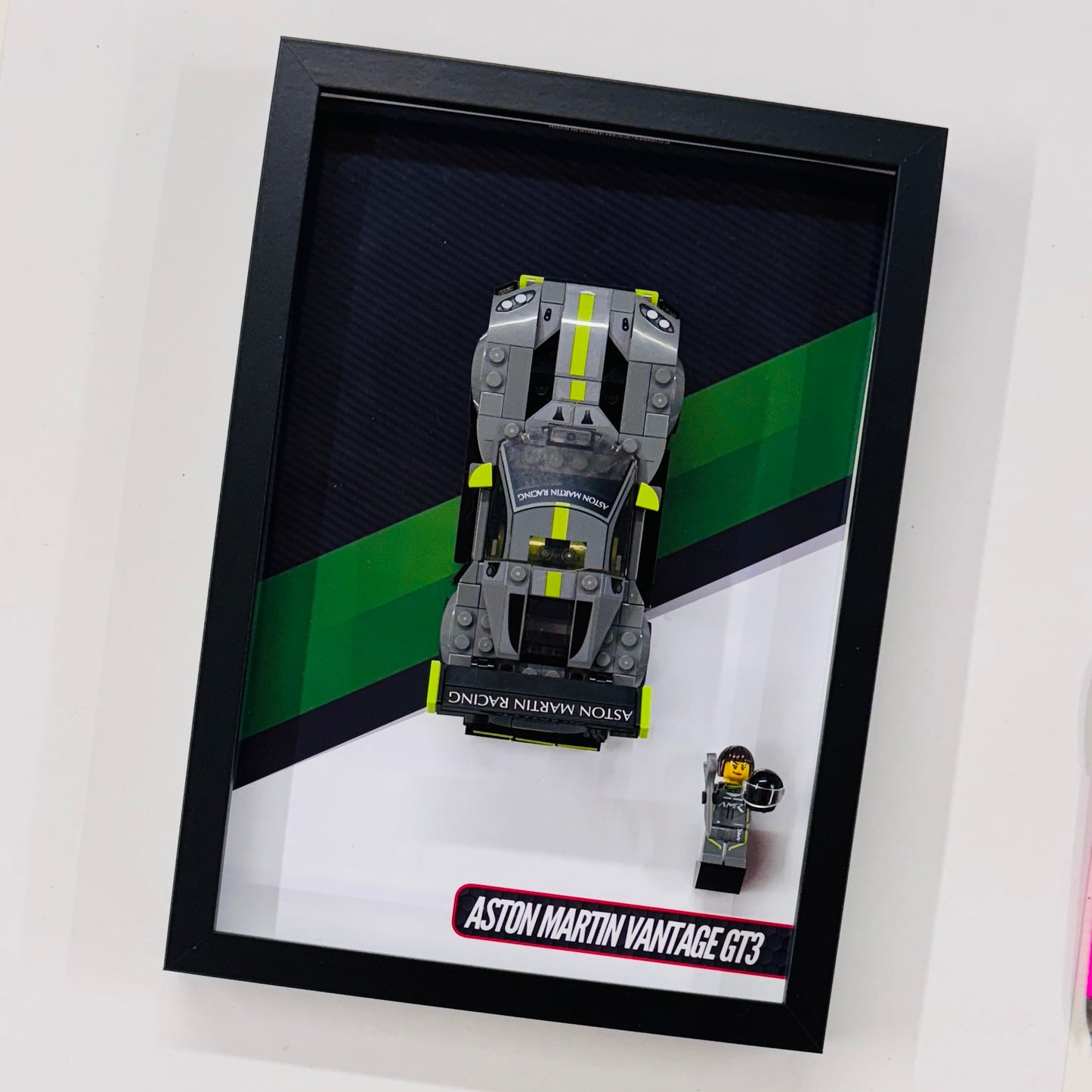 Display Wall Mount Frame for Lego ® Speed Champions Aston Martin Vantage GT3