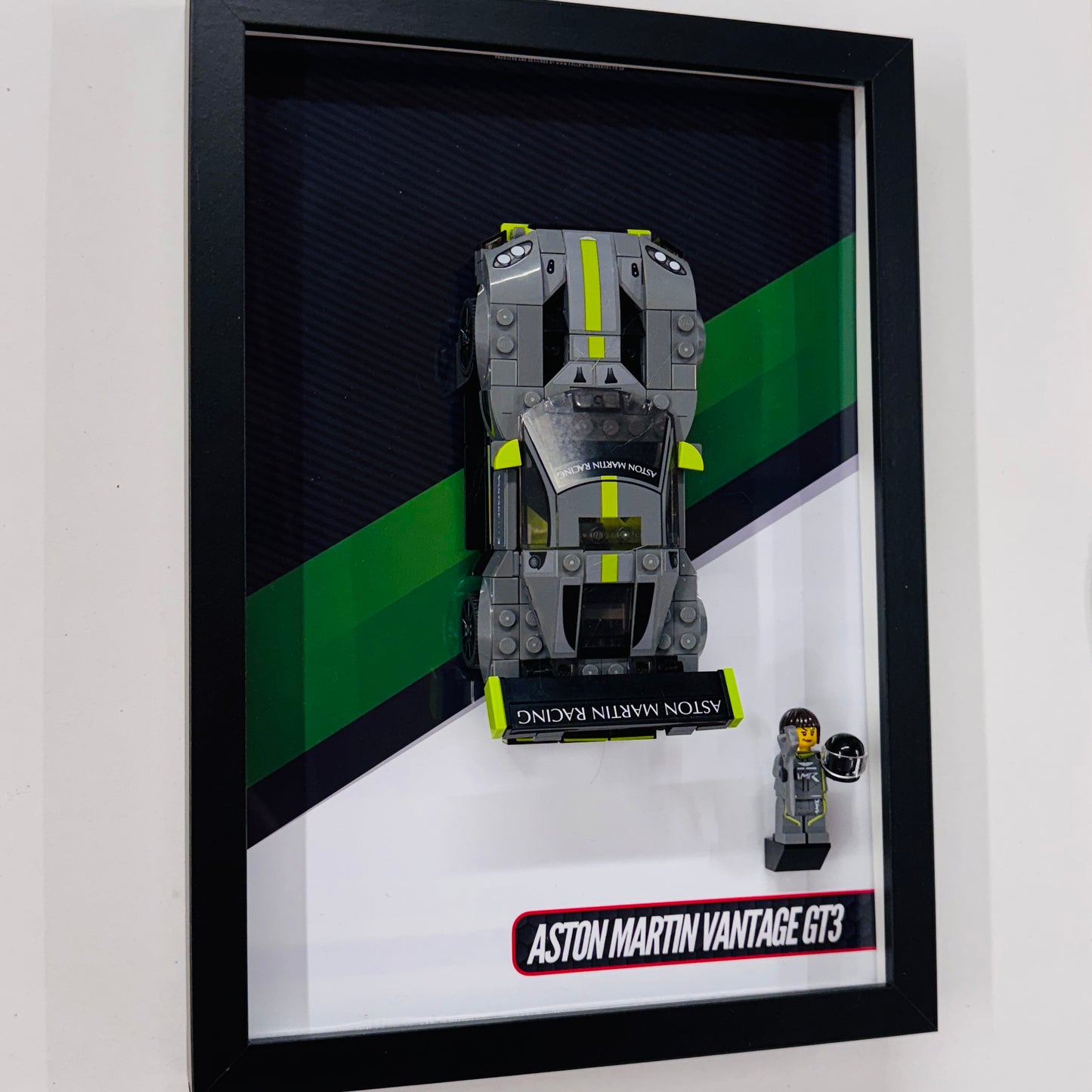 Display Wall Mount Frame for Lego ® Speed Champions Aston Martin Vantage GT3