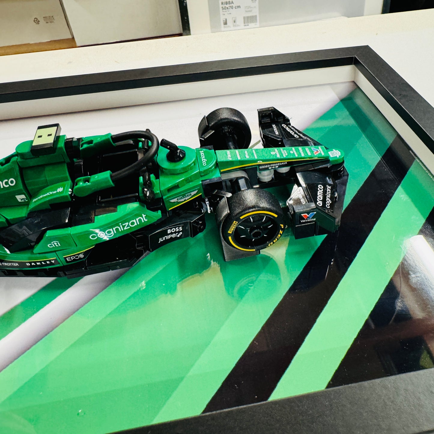 Display Wall Mount Frame for Lego ® Speed Champions Aston Martin AMR23 76925