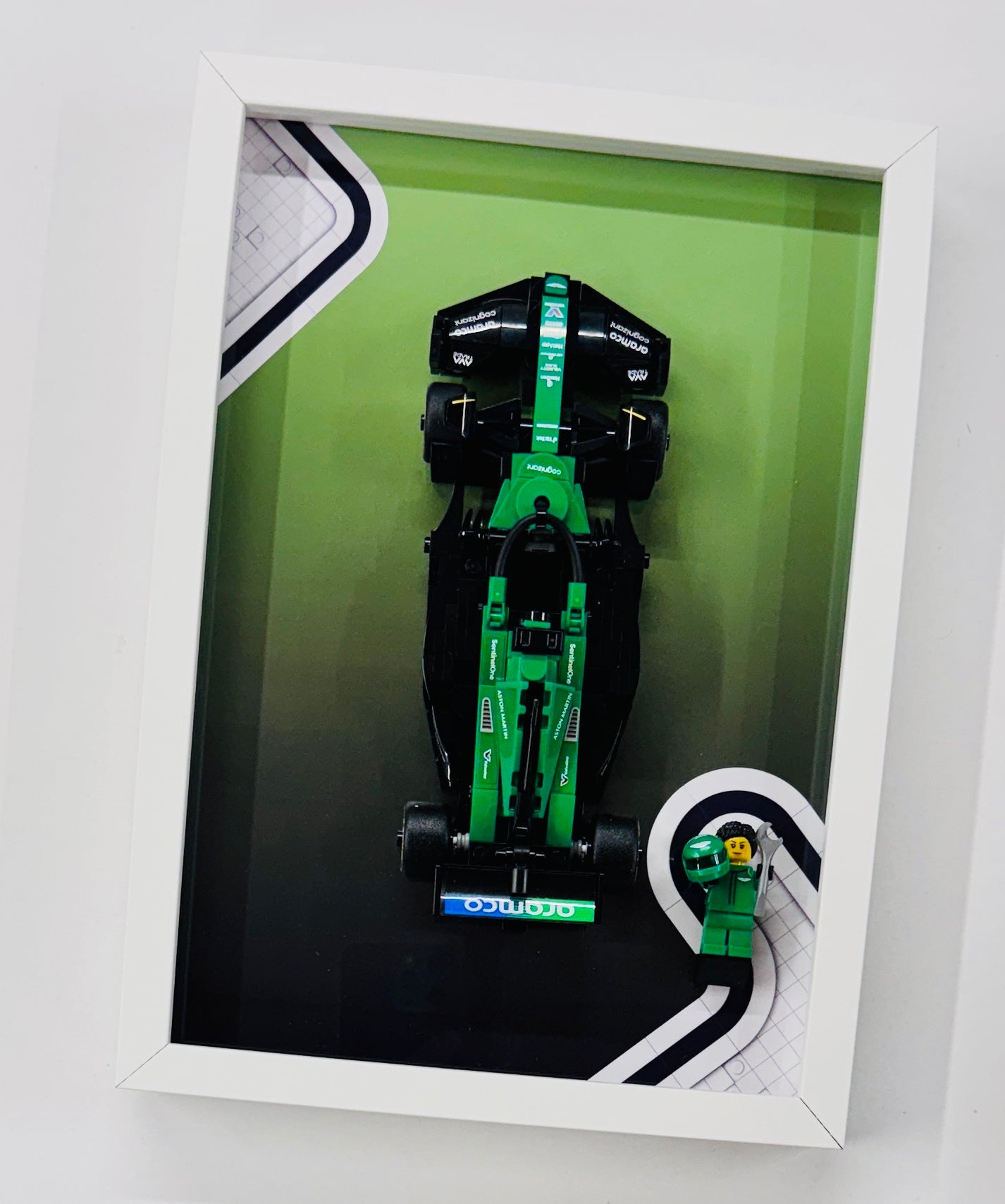 Display Frame for Lego ® Speed Champions Aston Martin AMR24 Formula one 1 Wall mount