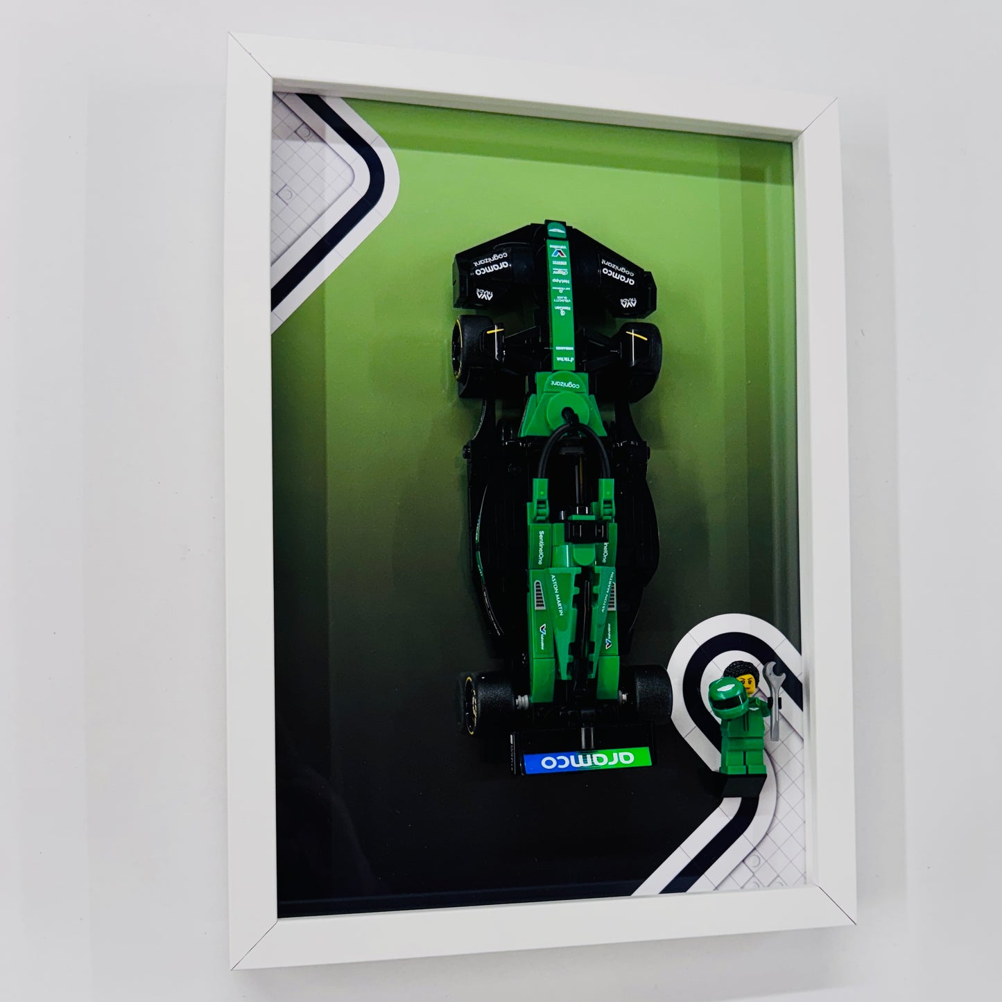 Display Frame for Lego ® Speed Champions Aston Martin AMR24 Formula one 1 Wall mount