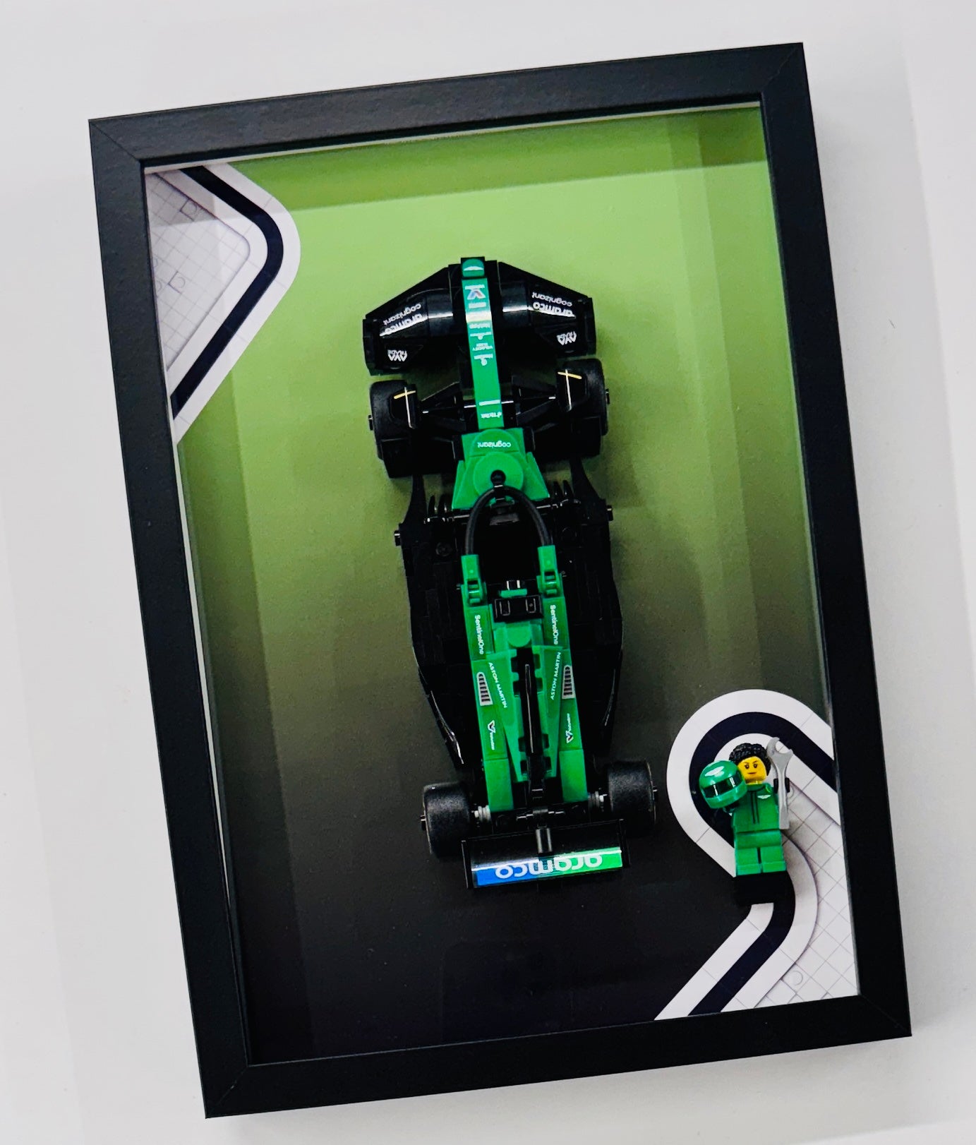 Display Frame for Lego ® Speed Champions Aston Martin AMR24 Formula one 1 Wall mount