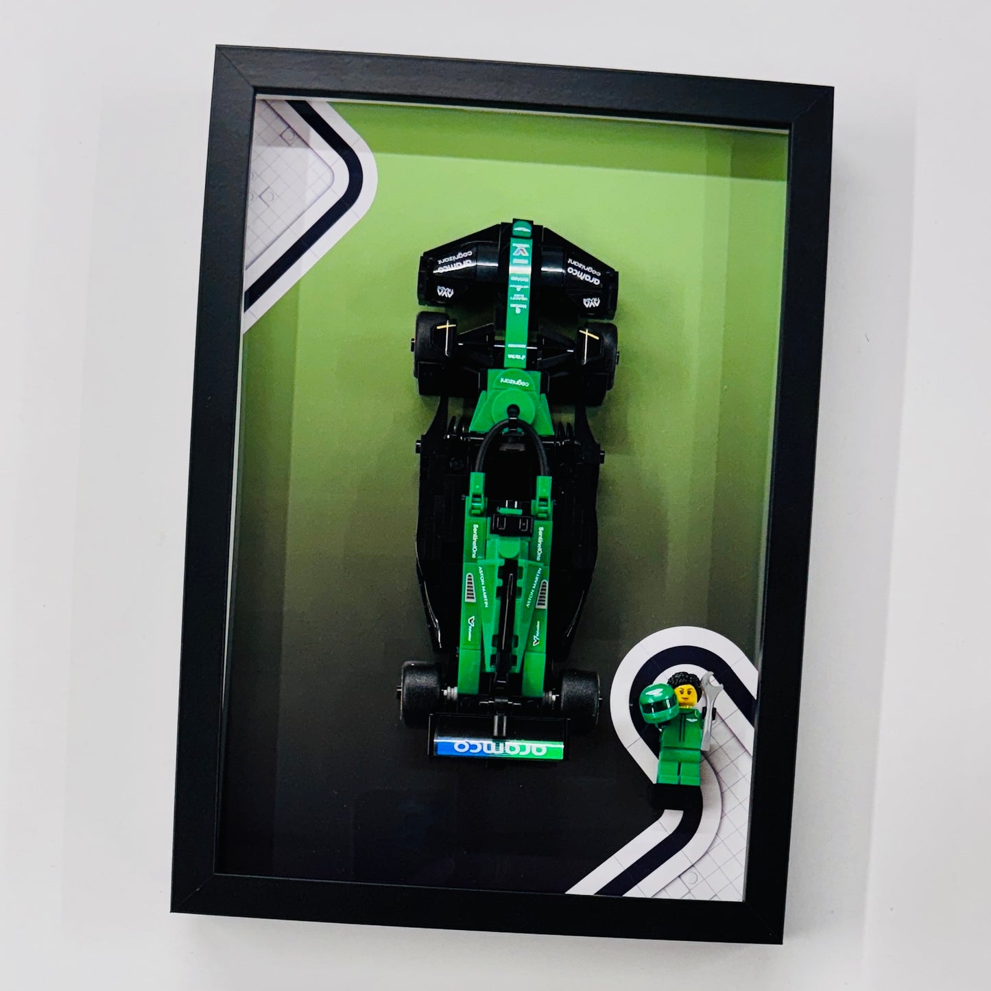 Display Frame for Lego ® Speed Champions Aston Martin AMR24 Formula one 1 Wall mount