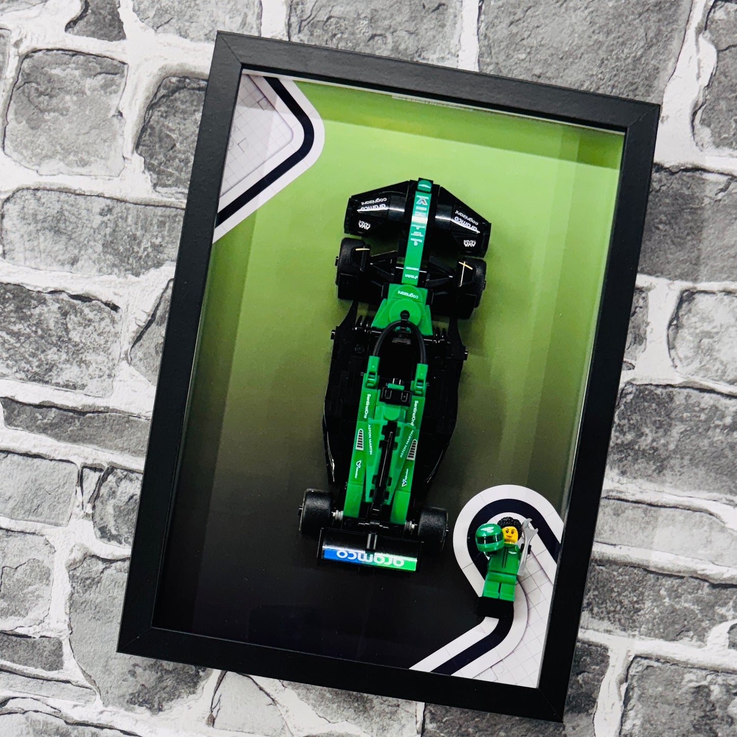 Display Frame for Lego ® Speed Champions Aston Martin AMR24 Formula one 1 Wall mount