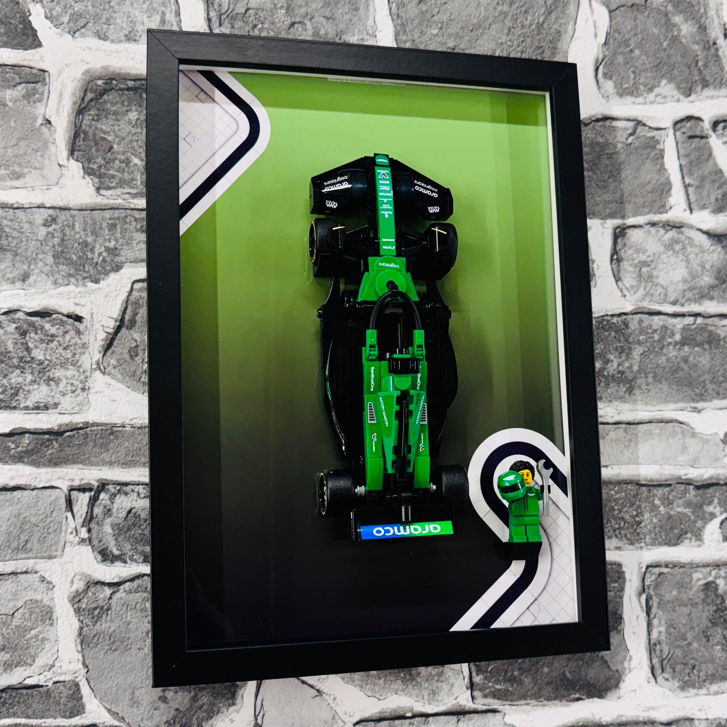 Display Frame for Lego ® Speed Champions Aston Martin AMR24 Formula one 1 Wall mount