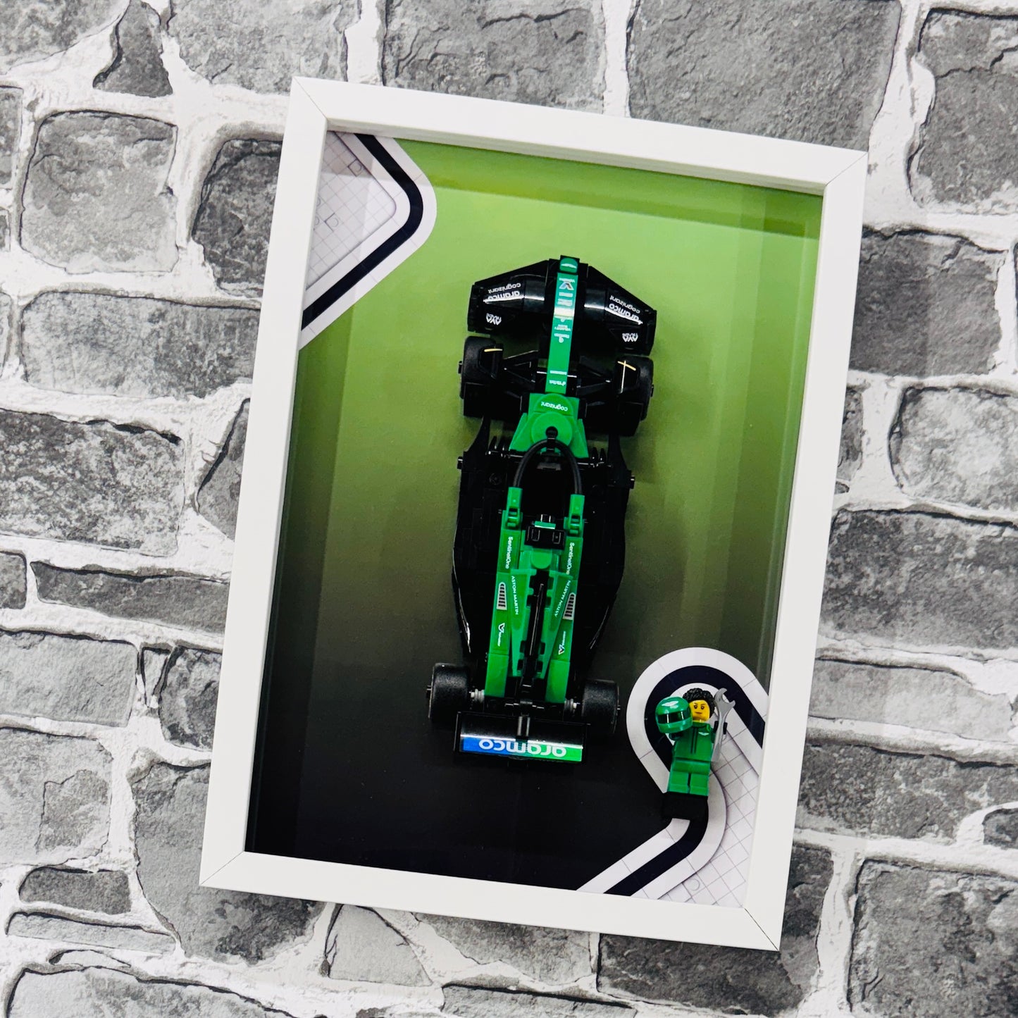 Display Frame for Lego ® Speed Champions Aston Martin AMR24 Formula one 1 Wall mount