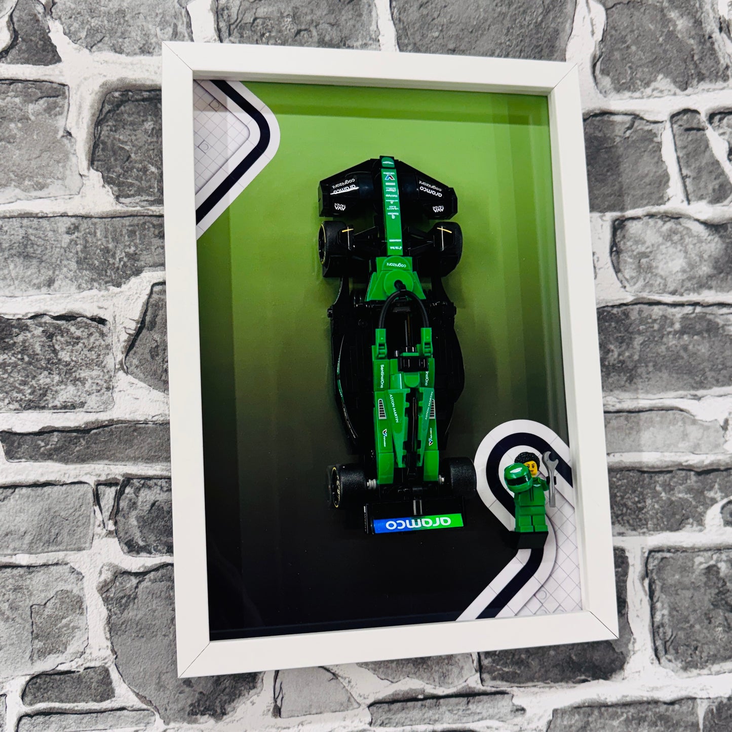 Display Frame for Lego ® Speed Champions Aston Martin AMR24 Formula one 1 Wall mount