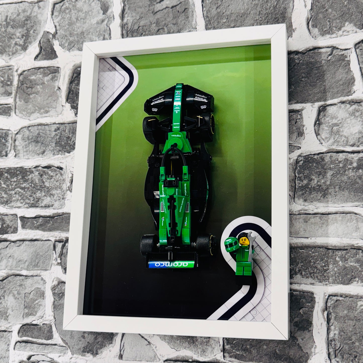 Display Frame for Lego ® Speed Champions Aston Martin AMR24 Formula one 1 Wall mount
