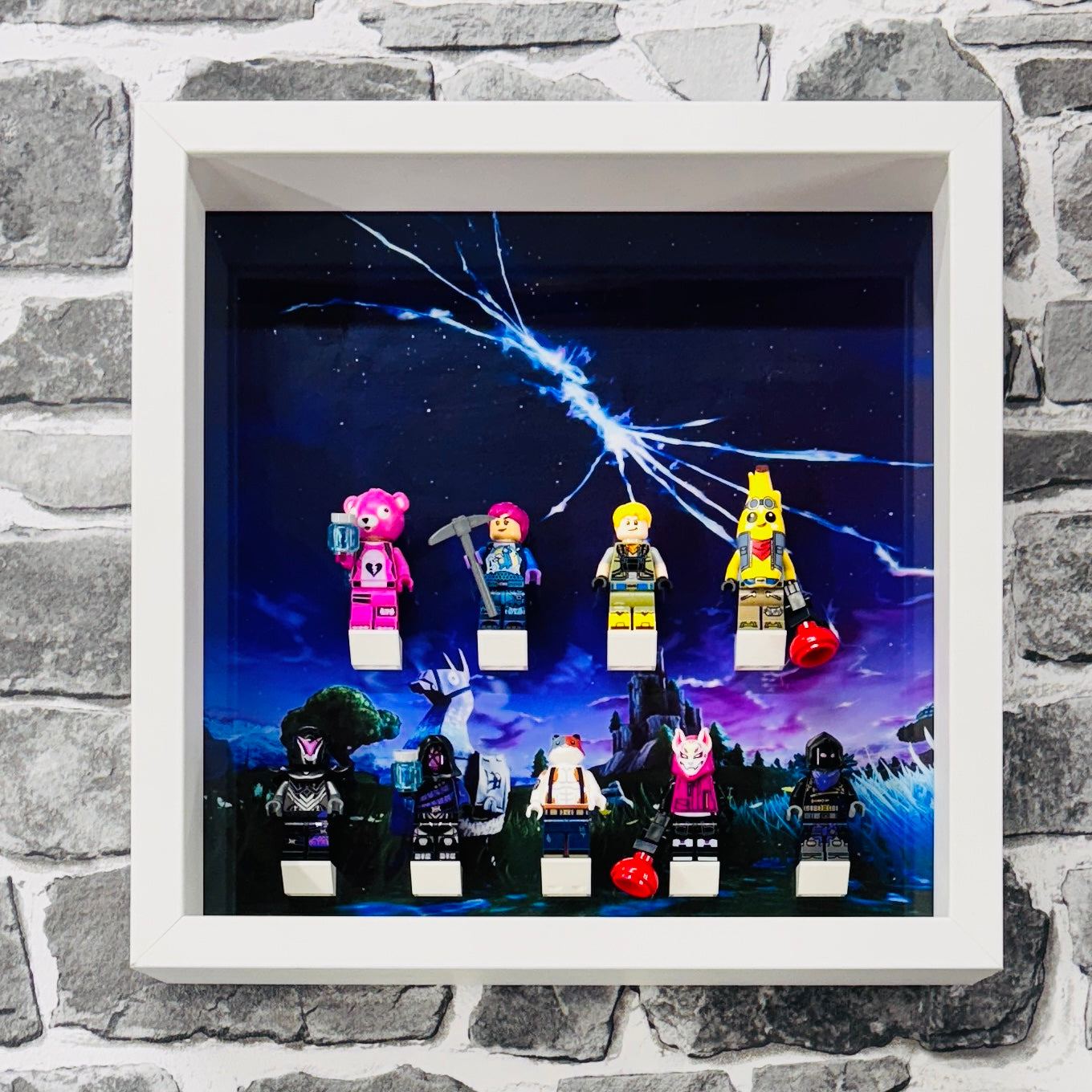 Display Frame Case For Lego Series Fortnite Bus minifigures 77073 v3