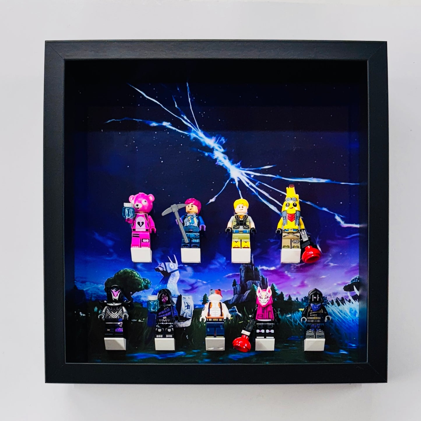 Display Frame Case For Lego Series Fortnite Bus minifigures 77073 v3