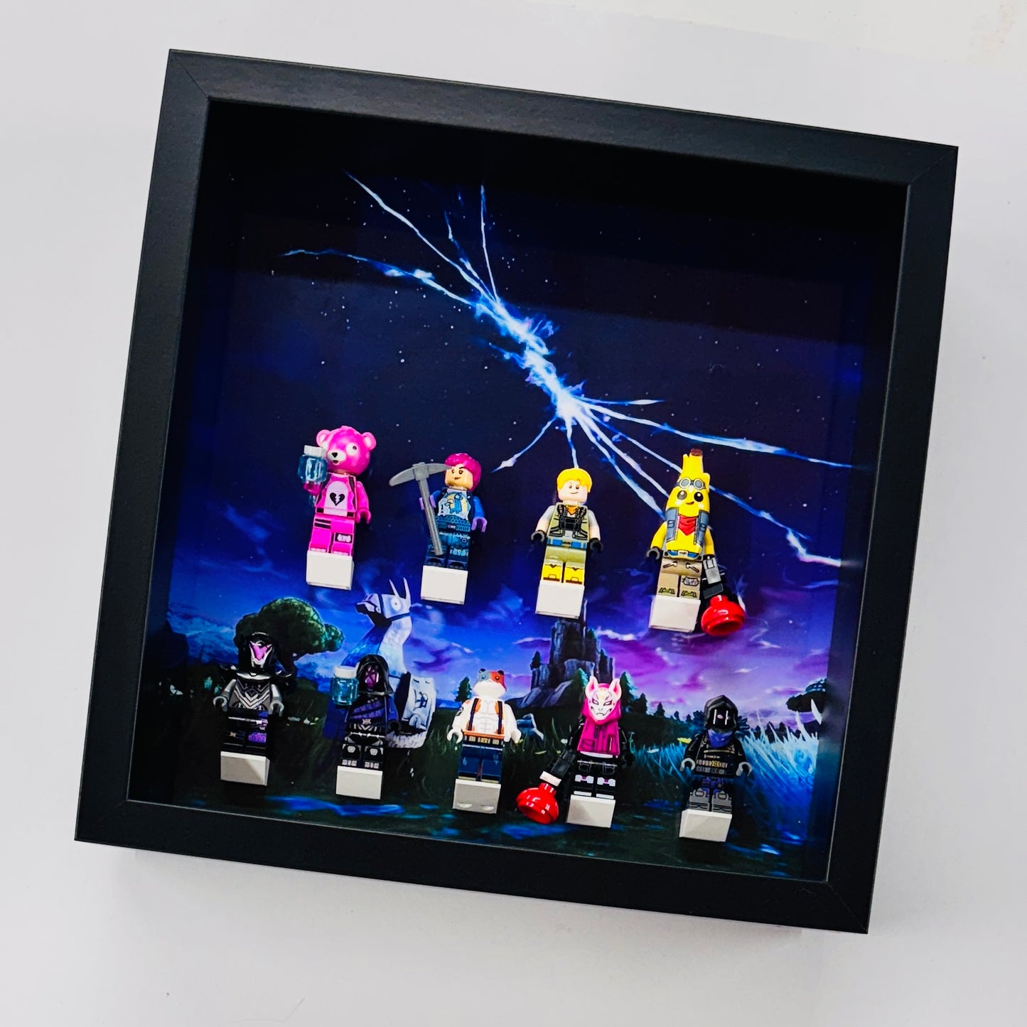 Display Frame Case For Lego Series Fortnite Bus minifigures 77073 v3