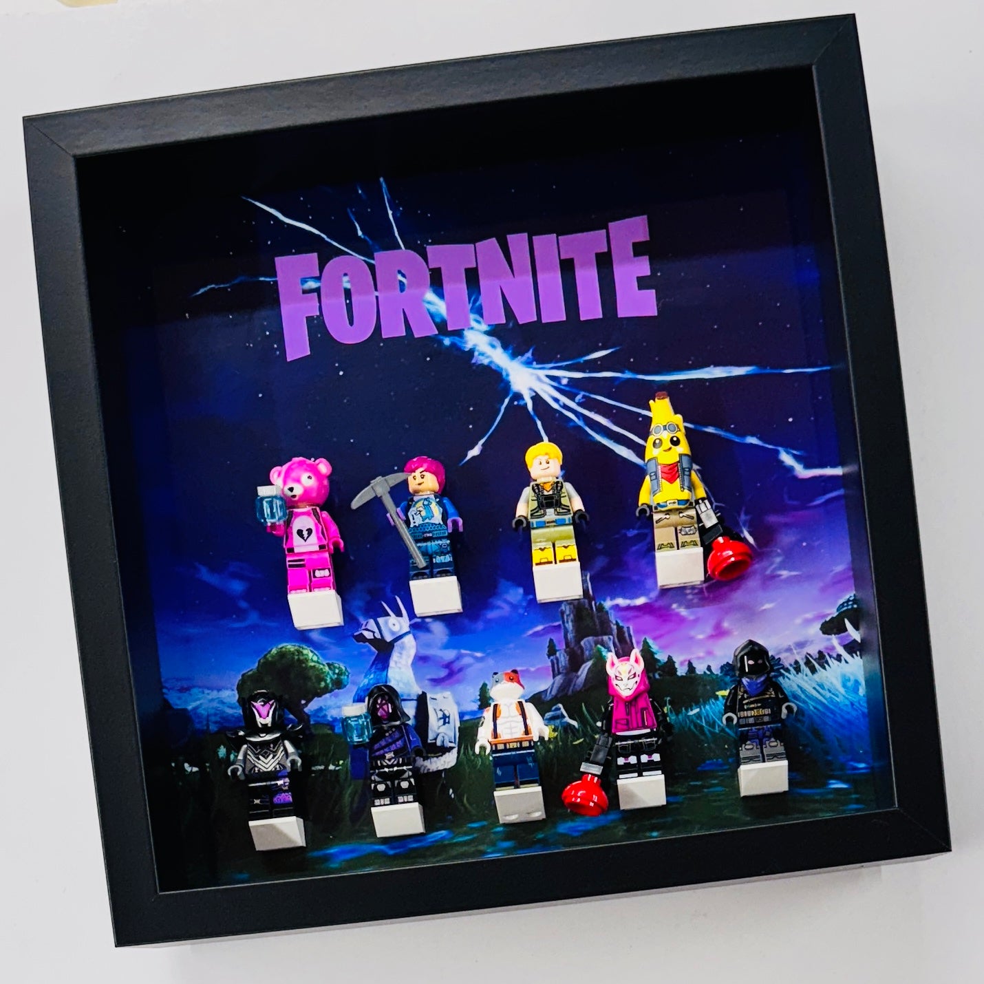 Display Frame Case For Lego Series Fortnite Bus minifigures 77073 v4