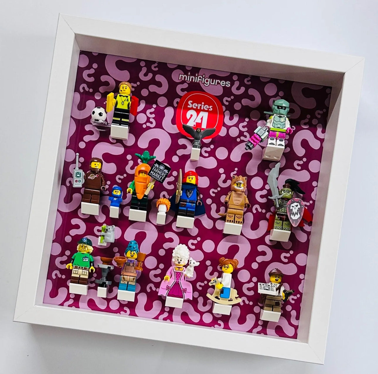 Lego series 24 minifigure display frame
