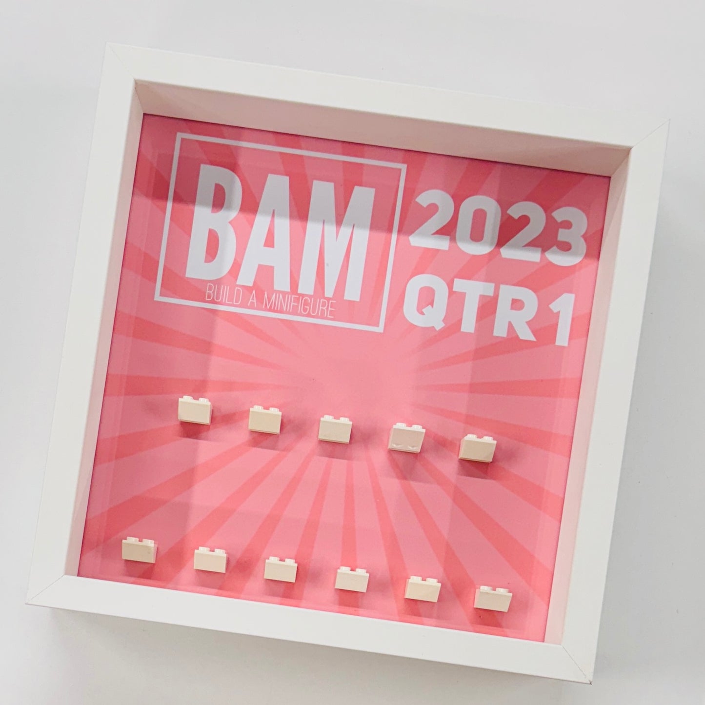 build a minifigure display frame for lego minifigures