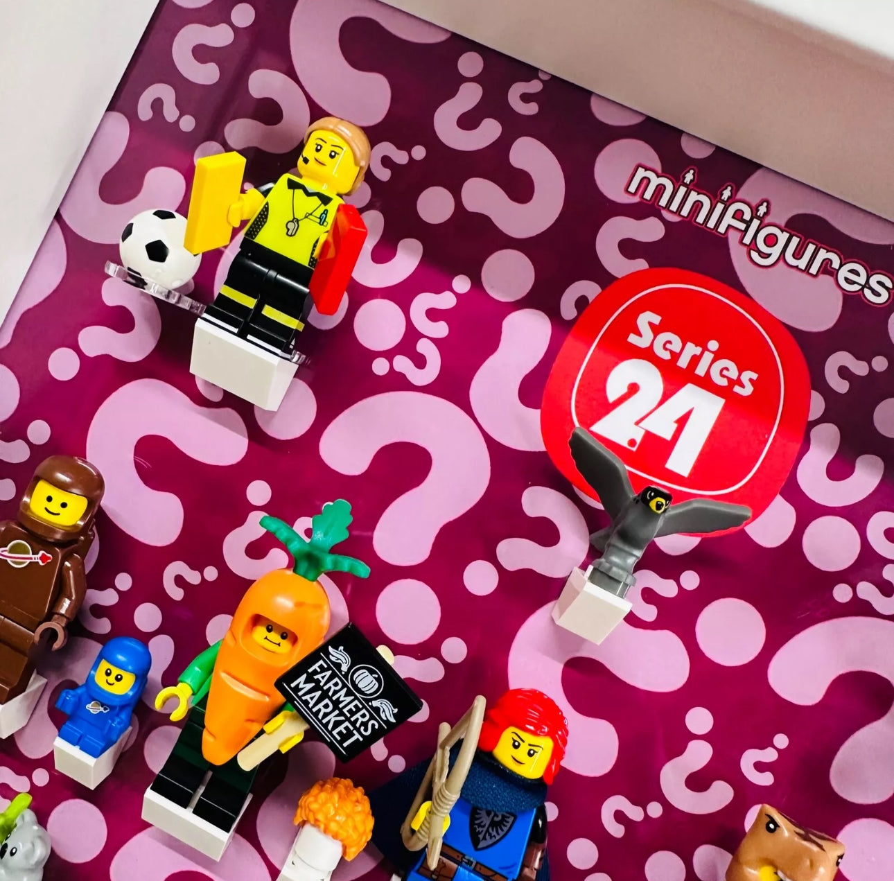 Lego referee minifigure football stand