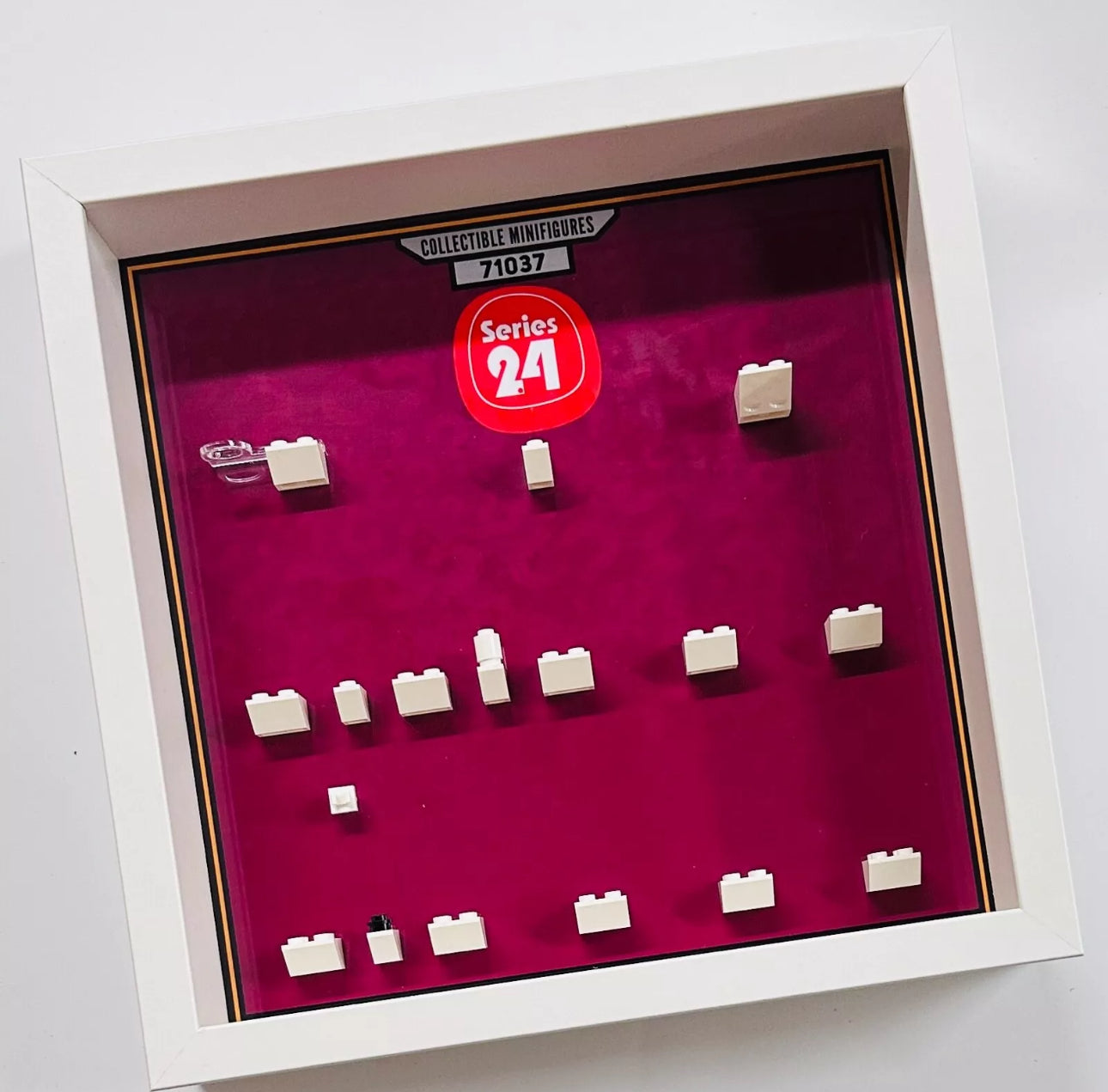 Lego 71037 series 24 minifigure frame