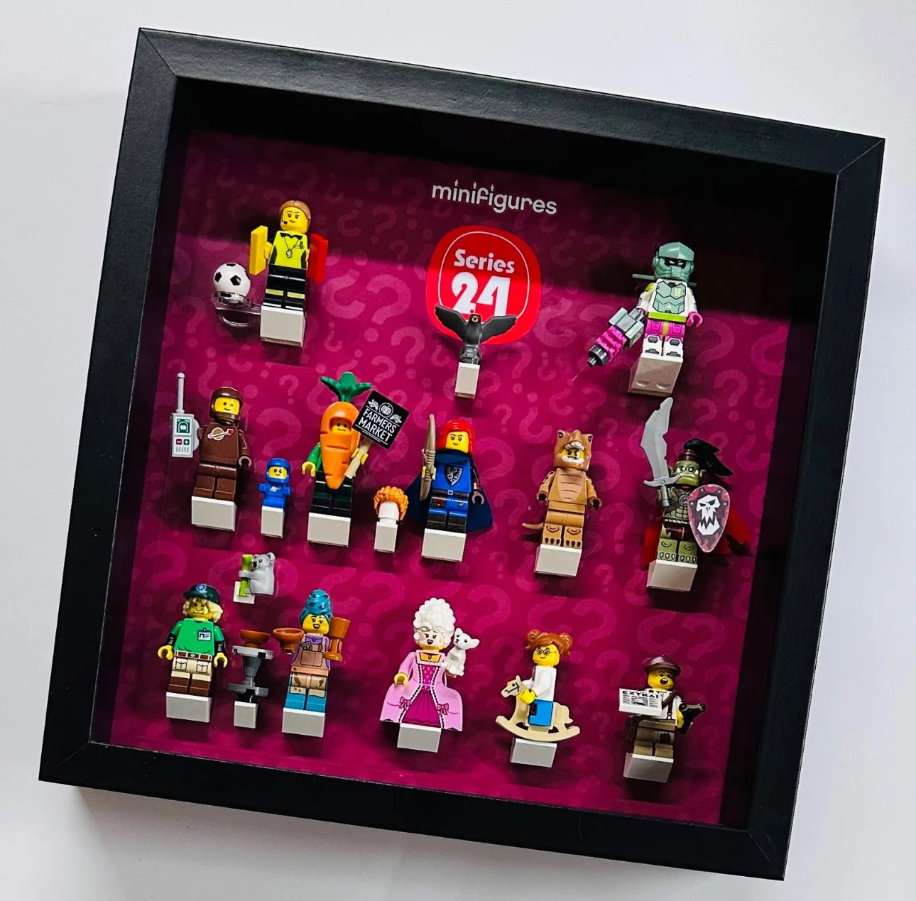 Series 24 lego miniifgure display case