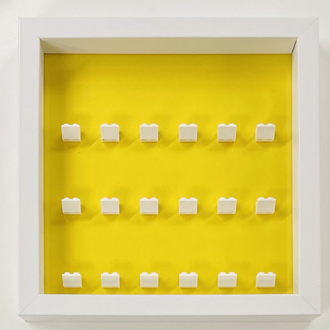 Display frame case for Lego General Minifigures 25CM No Figures Coloured backgrounds Yellow