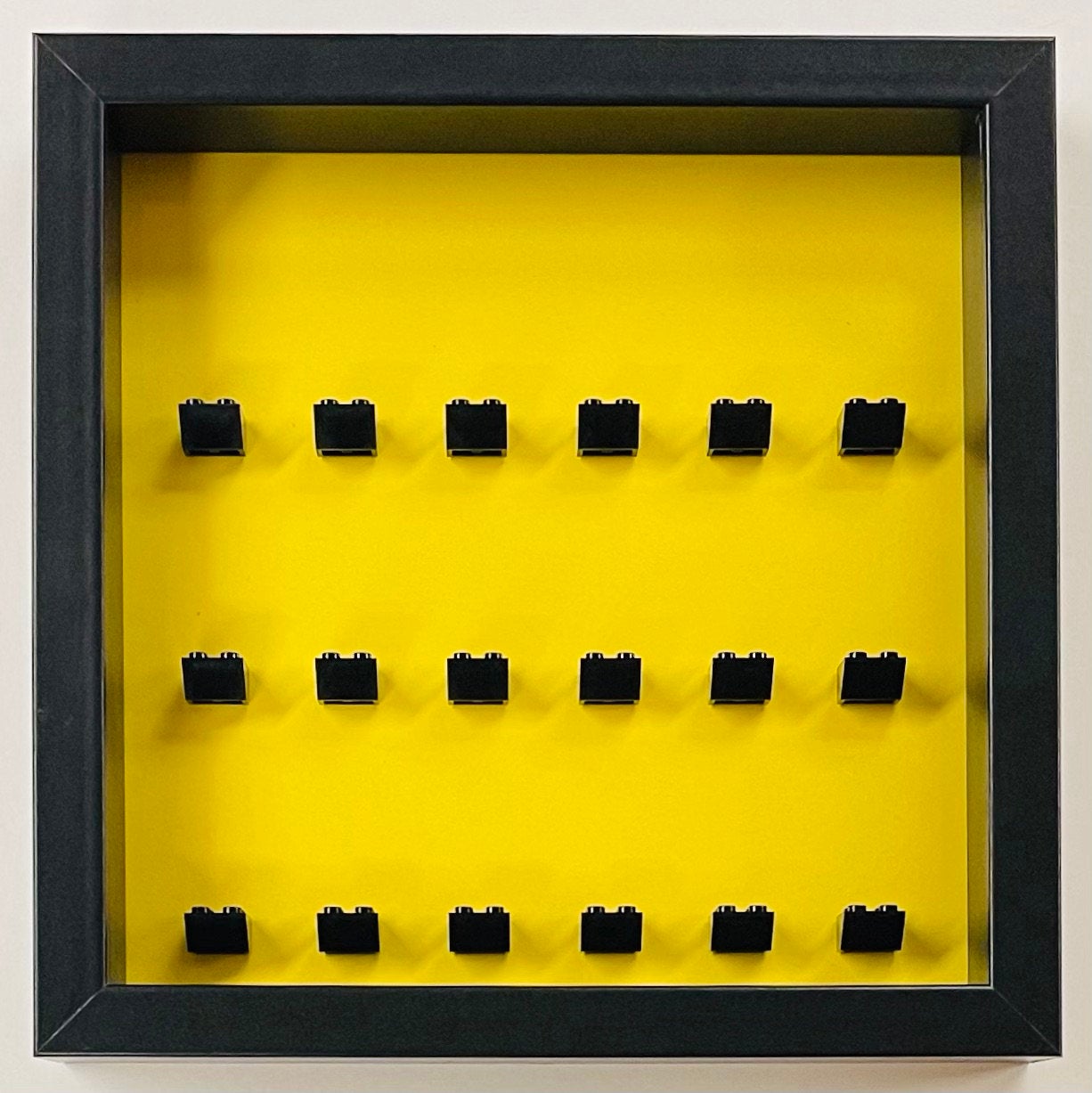 Display frame case for Lego General Minifigures 25CM No Figures Coloured backgrounds Yellow
