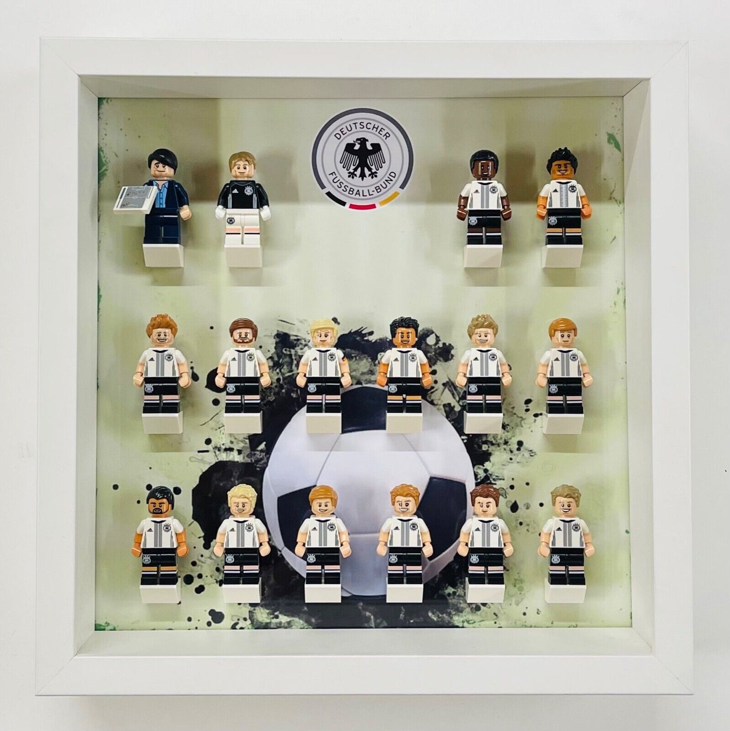 Display Frame for Lego ® German Football DFB Minifigures 71014 Figures 27cm case