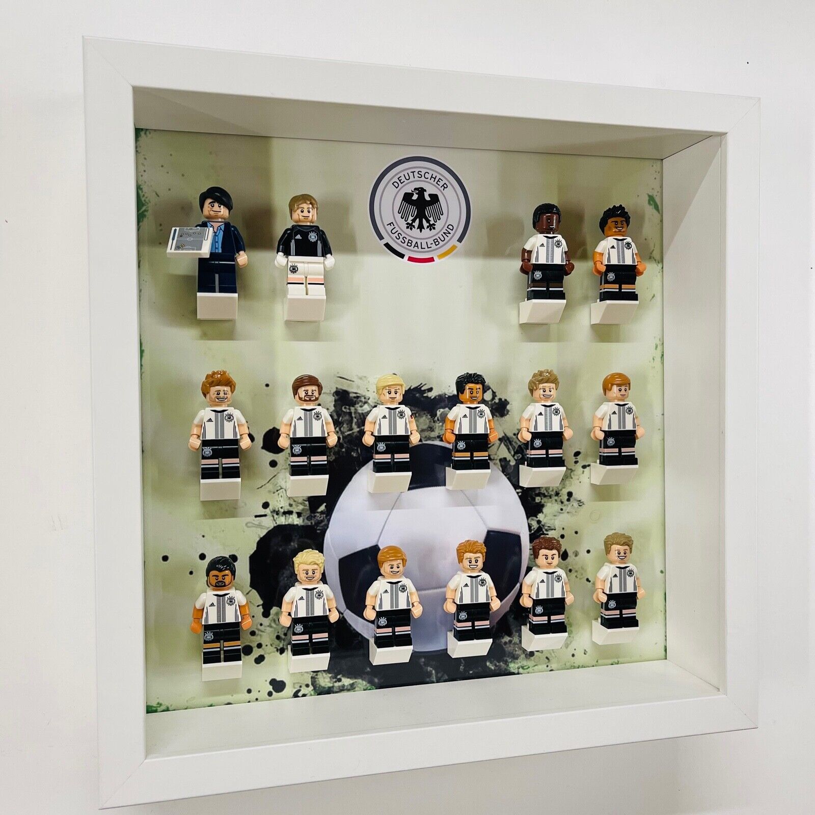 Display Frame for Lego ® German Football DFB Minifigures 71014 Figures 27cm case