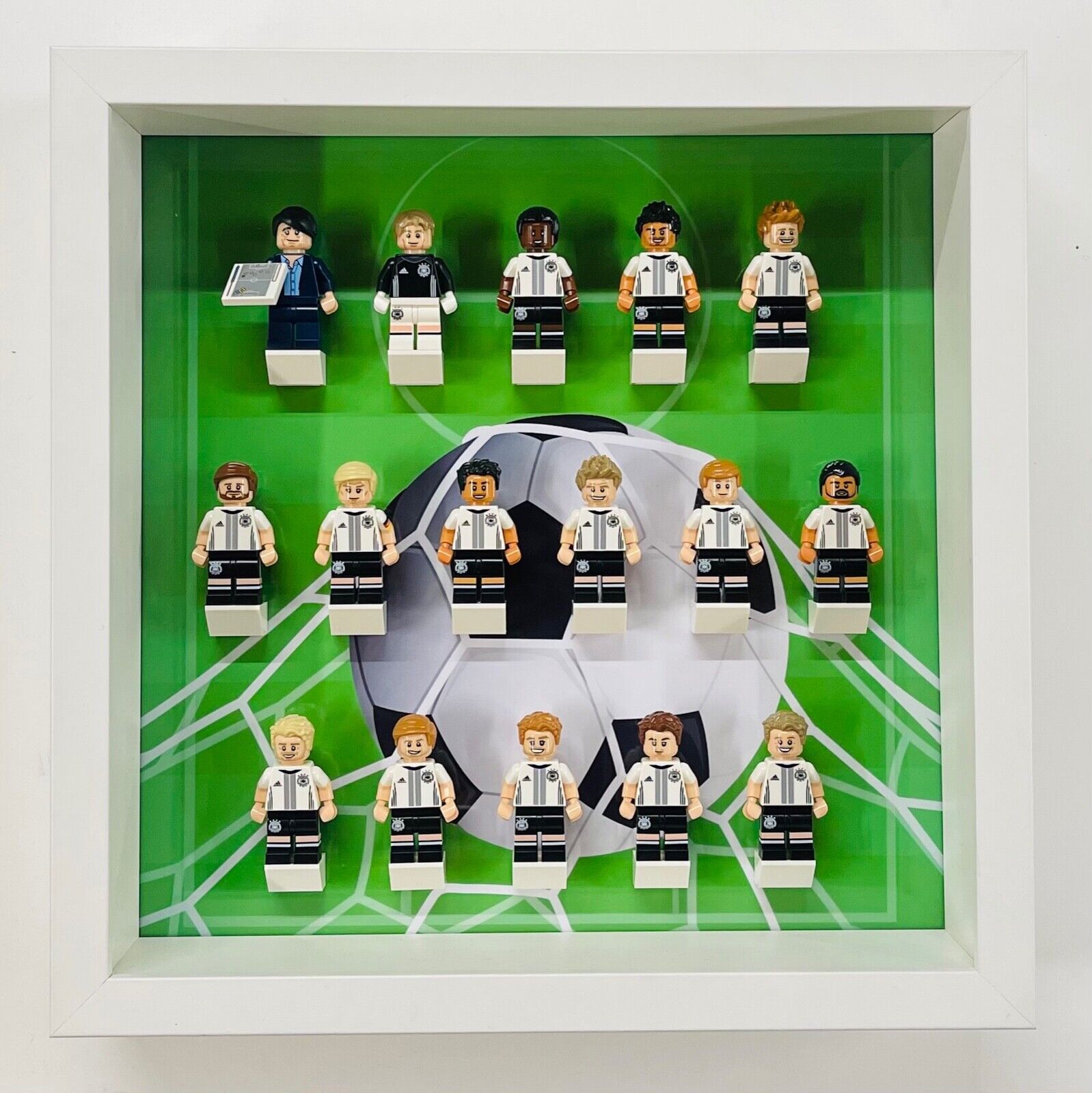 Display Frame for Lego ® German Football DFB Minifigures 71014 Figures 27cm case