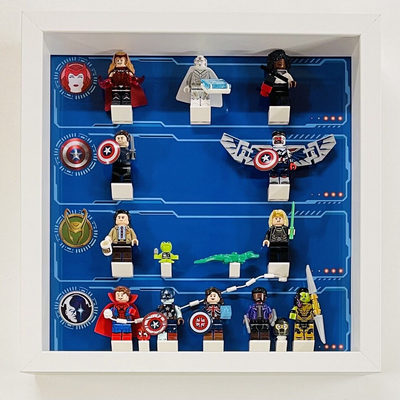 Display Frame for Lego ® Marvel Studios Series 71031 figures minifigures 27cm