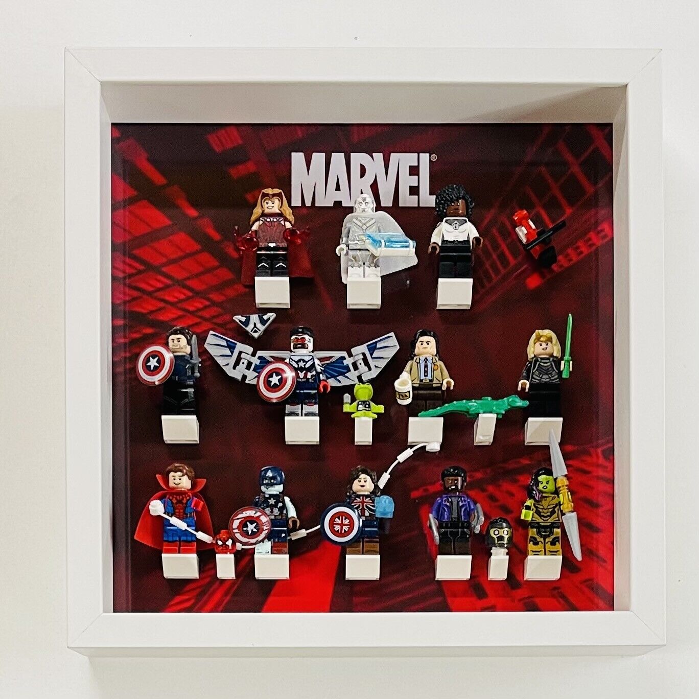 Display Frame for Lego ® Marvel Studios Series 71031 minifigures figures 27cm