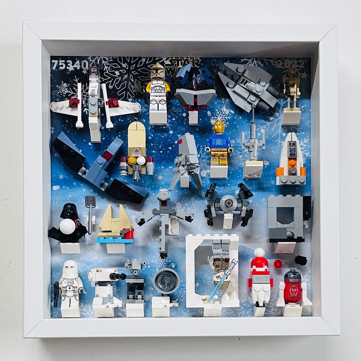 Display Frame for Lego ® Star Wars Advent Calendar 2022 minifigures 75340 27cm