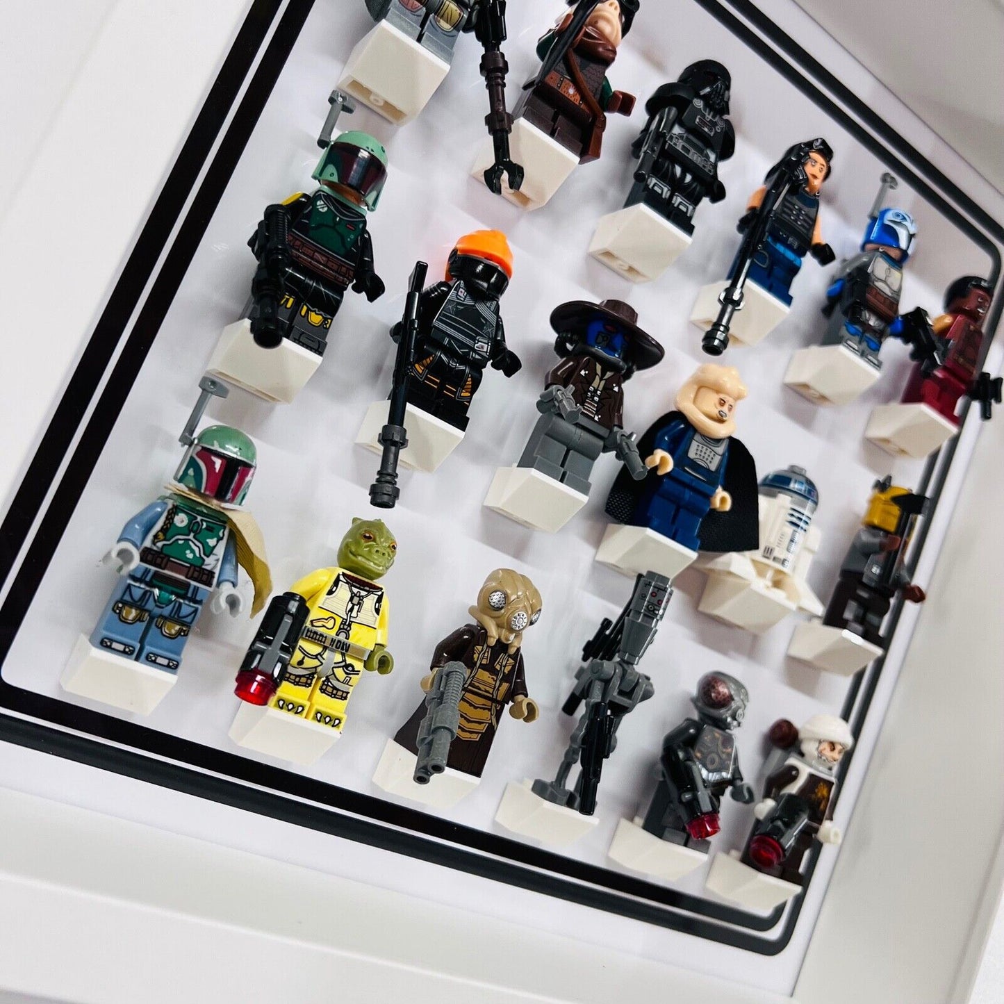 Display Frame for Lego ® Star Wars Mandalorian general minifigures figures 27cm