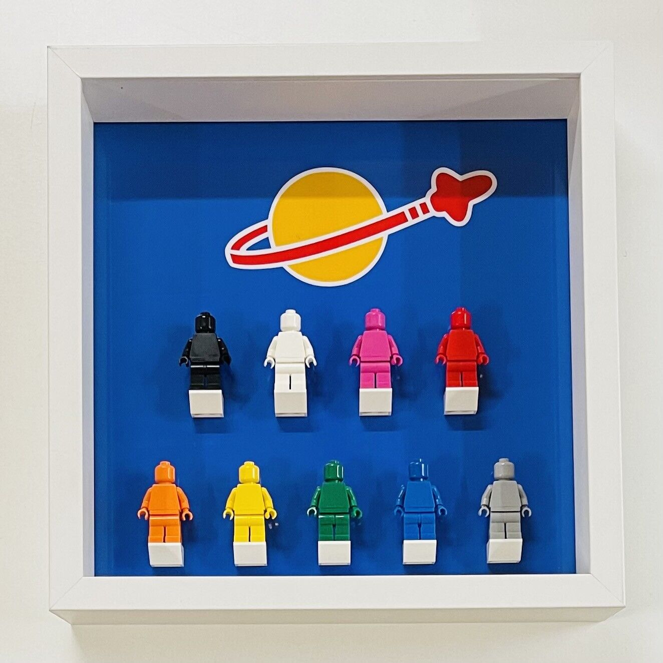 Display case Frame for Lego ® Classic Space minifigures 27cm