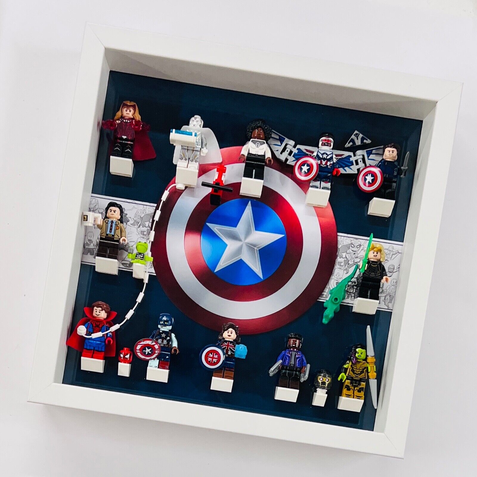 Display Frame for Lego ® Marvel Studios series 71031 minifigures figures 27cm