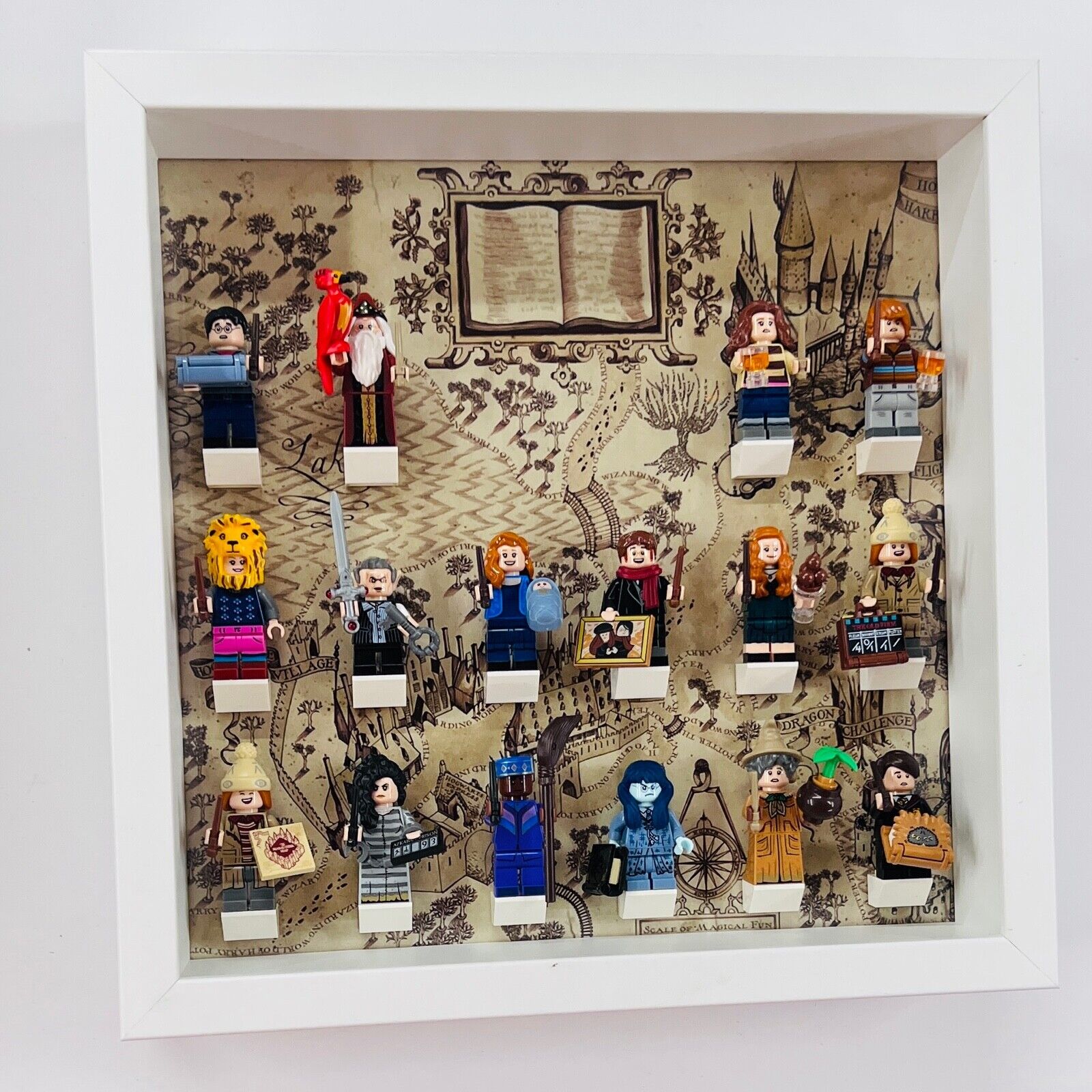 Display Frame for Lego ® Harry Potter Series 2 minifigures 71028 figures 27cm