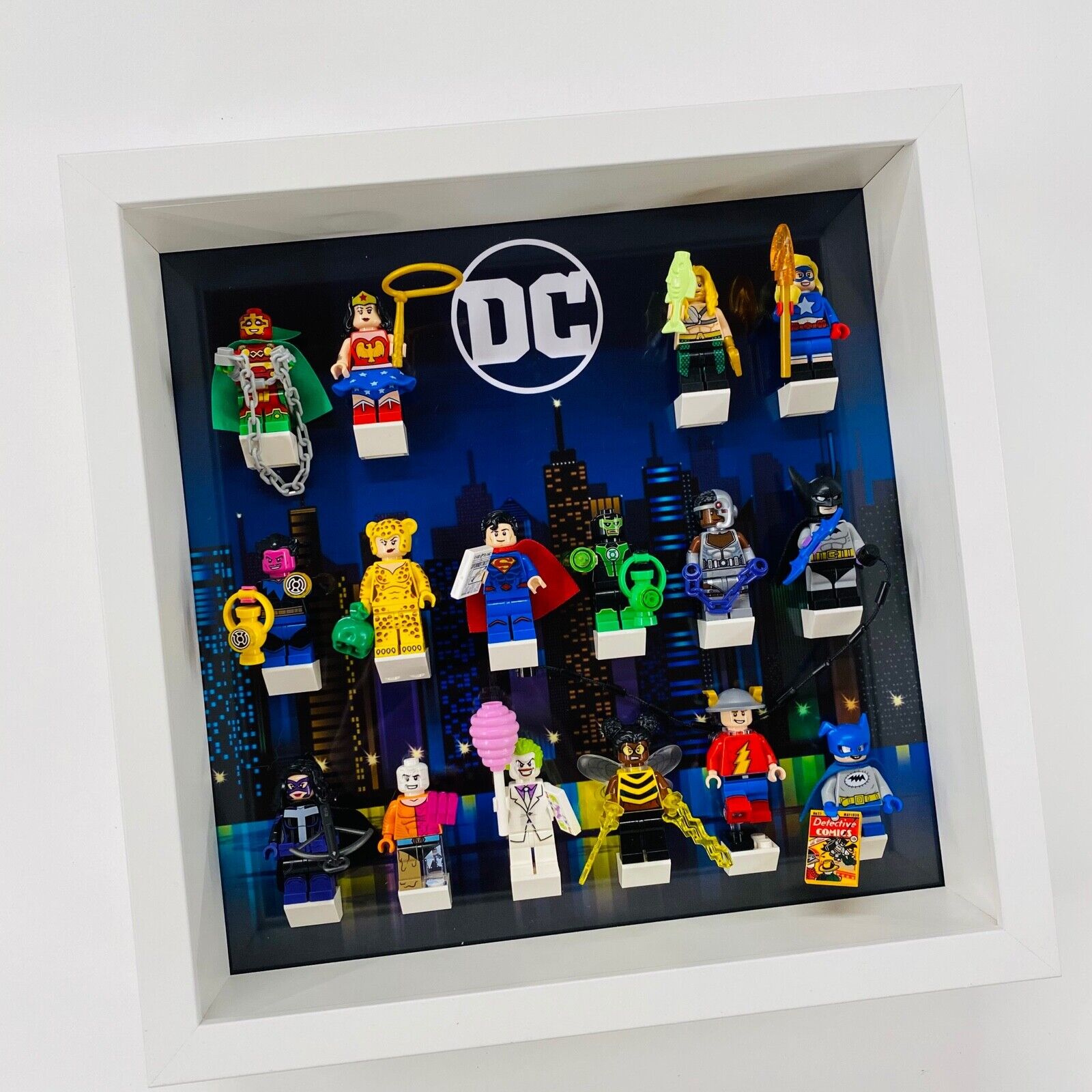 Display Frame for Lego ® DC Comics Series minifigures 71026  27cm