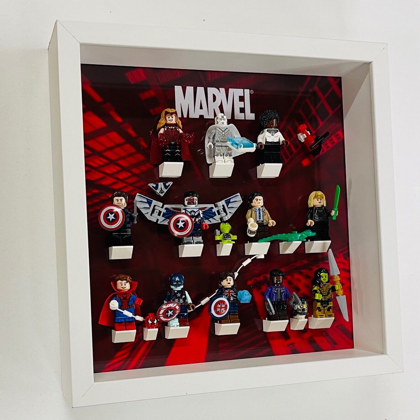 Display Frame for Lego ® Marvel Studios Series 71031 minifigures figures 27cm