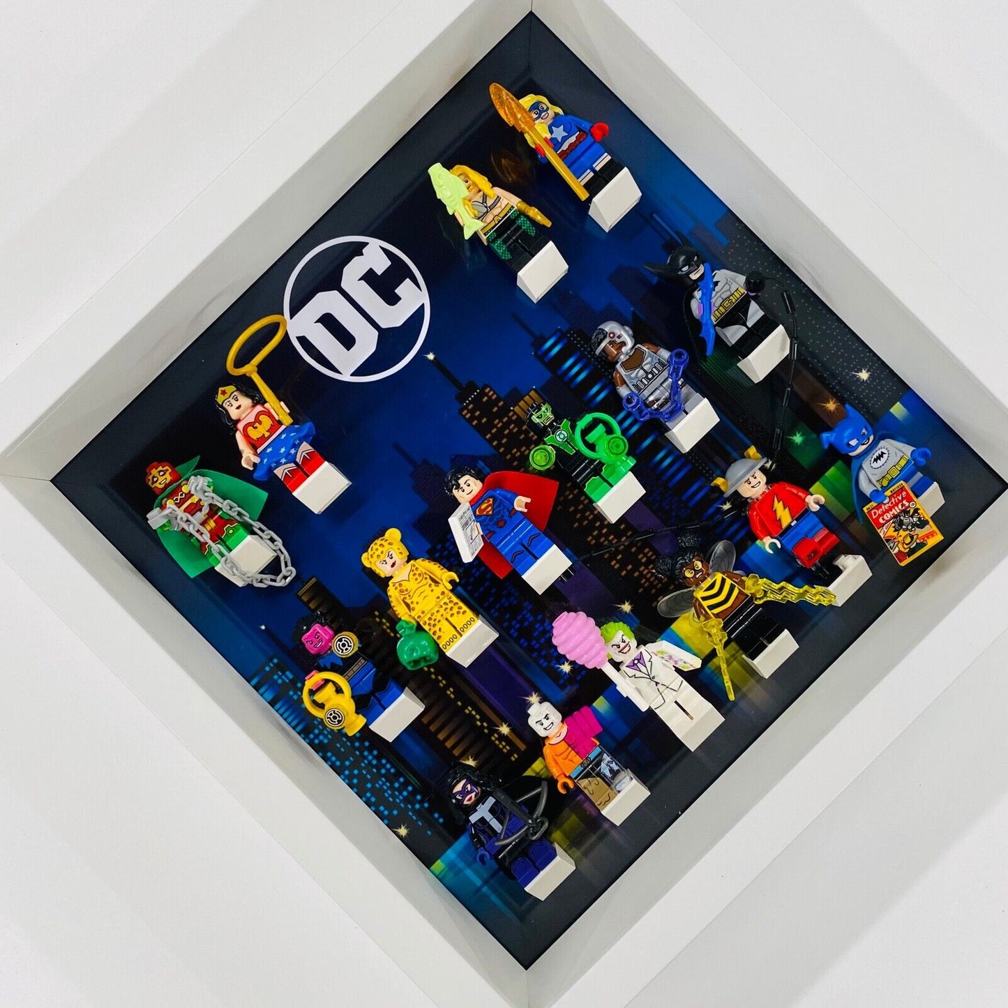 Display Frame for Lego ® DC Comics Series minifigures 71026  27cm