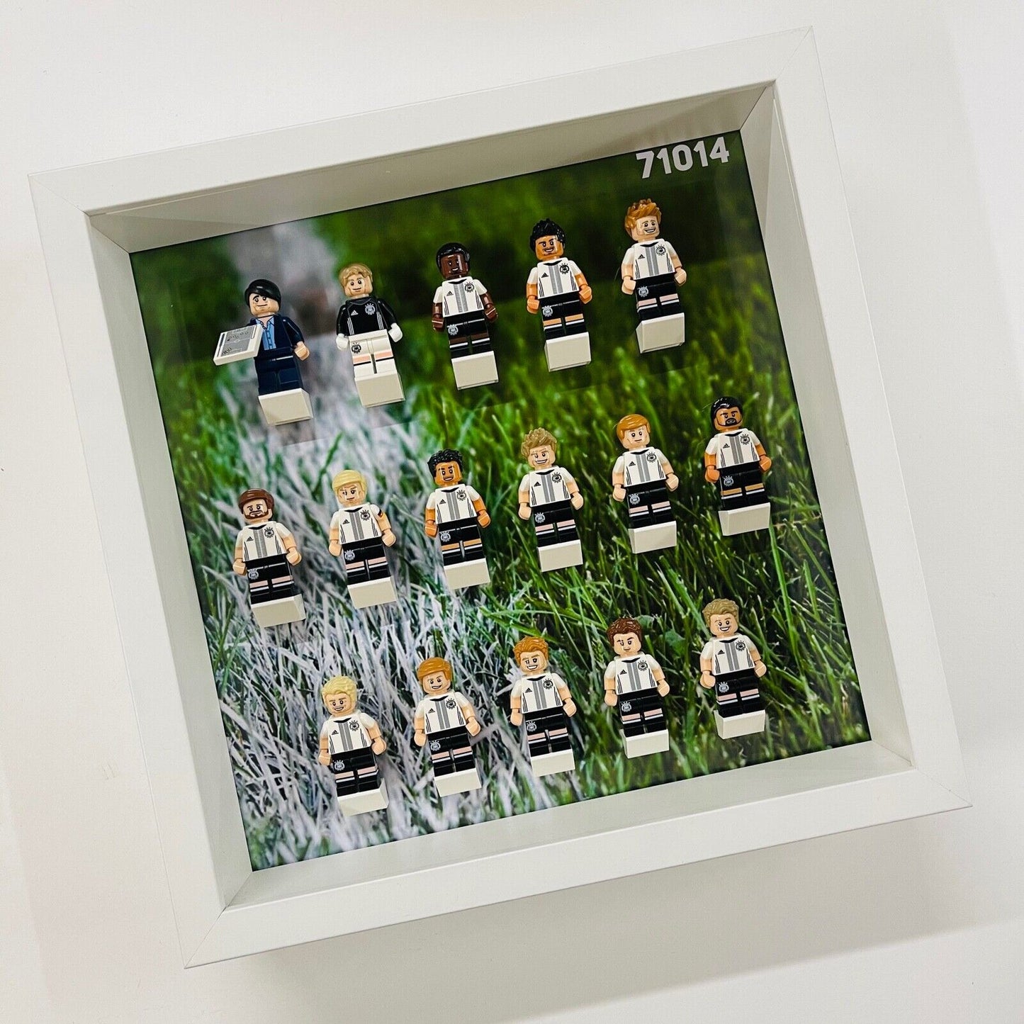 Display Frame for Lego ® German Football DFB Minifigures 71014 Figures 27cm case