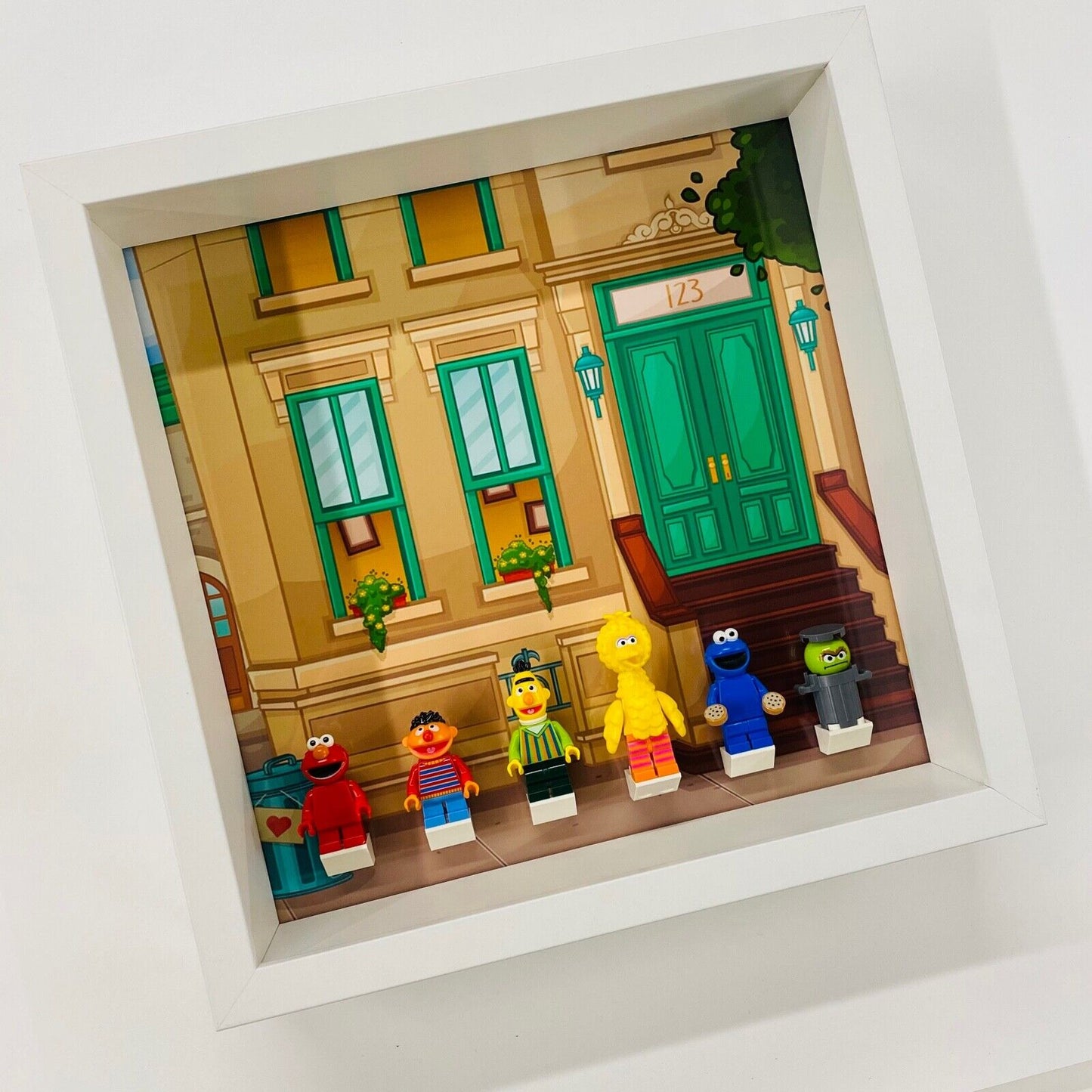 Display Frame for Lego ® Ideas 123 Sesame Street minifigures 21324 figures 27cm