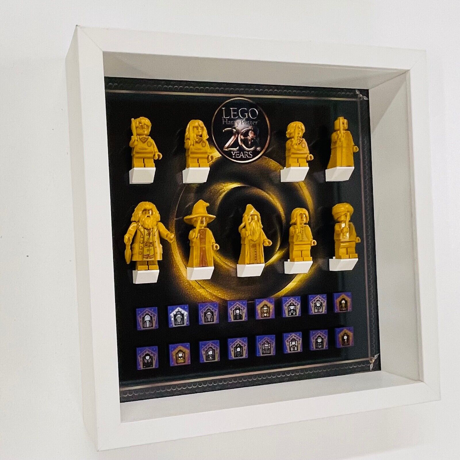 Display case Frame for Lego ® Harry Potter 20th Anniversary minifigures 27cm