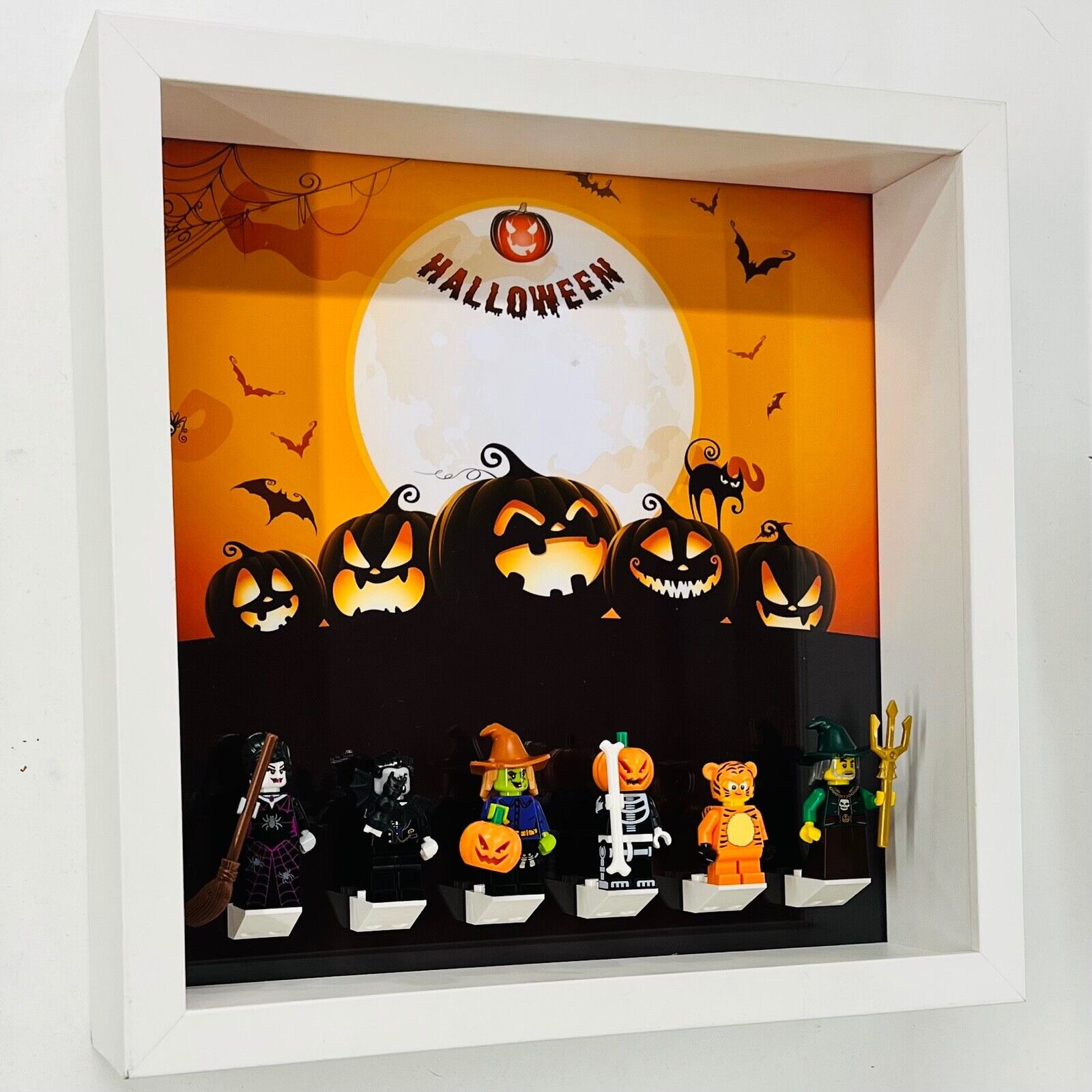 Display Frame for Lego ® Halloween Monsters minifigures figures 27cm case