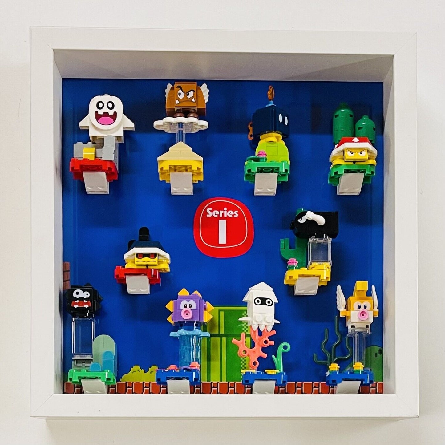 Display case Frame for Lego ® Super Mario Series 1 minifigures 27cm