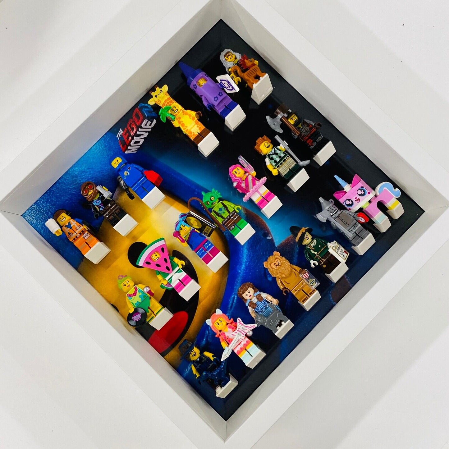 Display Frame for Lego ® Movie 2 minifigures 71023  figures 27cm