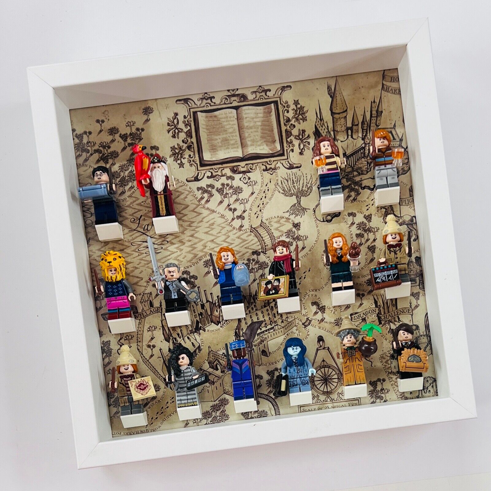 Display Frame for Lego ® Harry Potter Series 2 minifigures 71028 figures 27cm