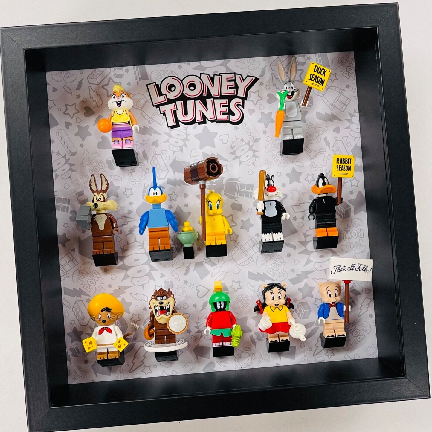 Display Frame for Lego ® Looney Tunes minifigures 71030 27cm