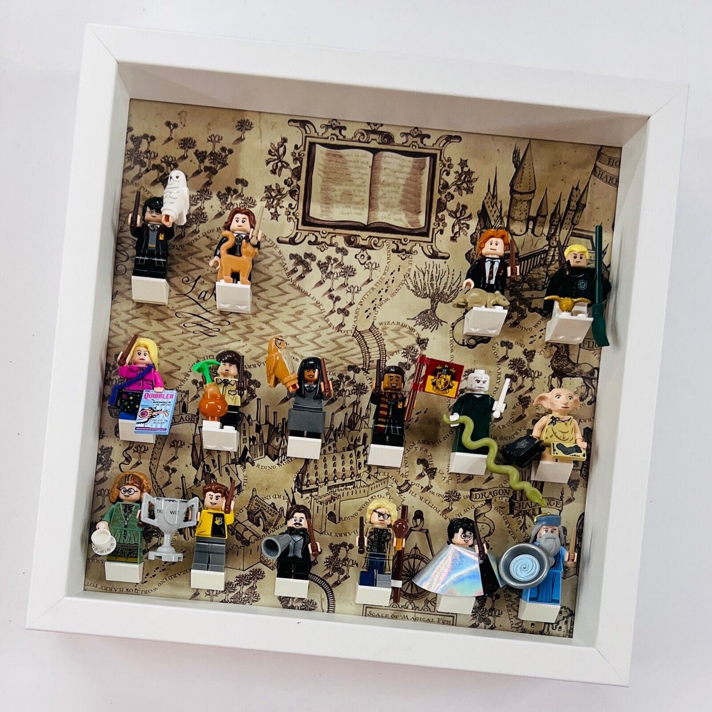 Display case Frame for Lego ® Harry Potter Series 1 minifigures 71022 27cm