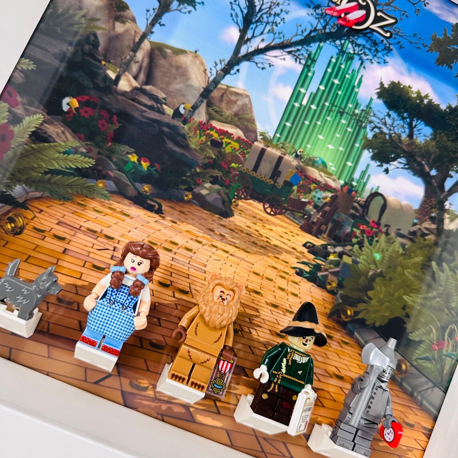 Display Frame for Lego ® Wizard of Oz Lego Movie 2 minifigures 27cm